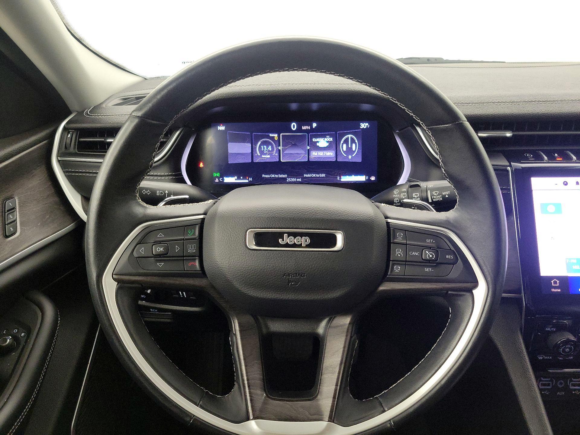 Thumbnail: 2022 Jeep Grand Cherokee - 10