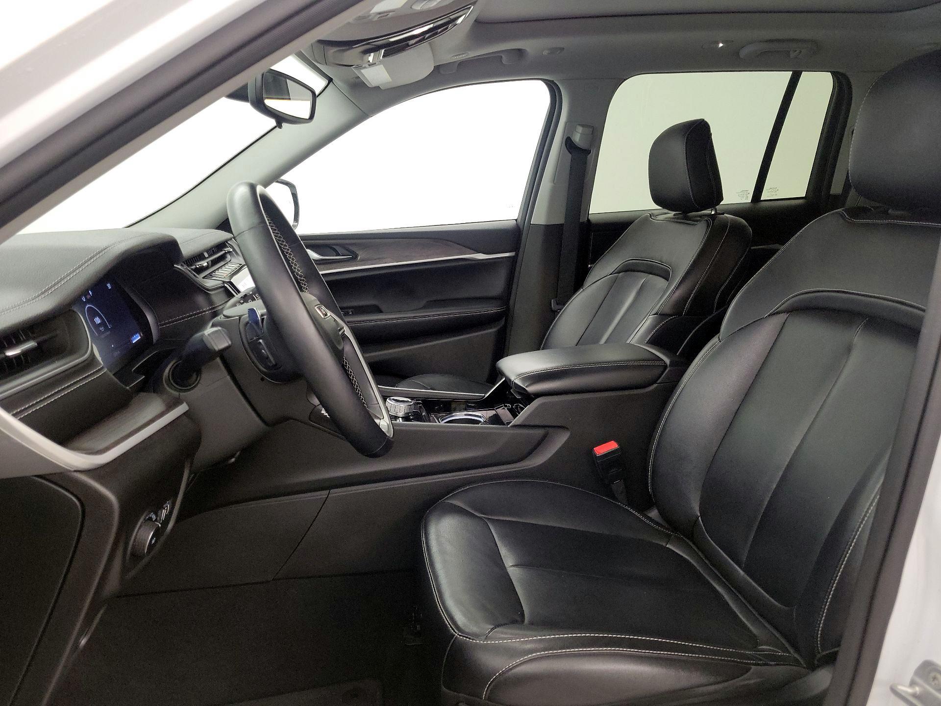 Thumbnail: 2022 Jeep Grand Cherokee - 11