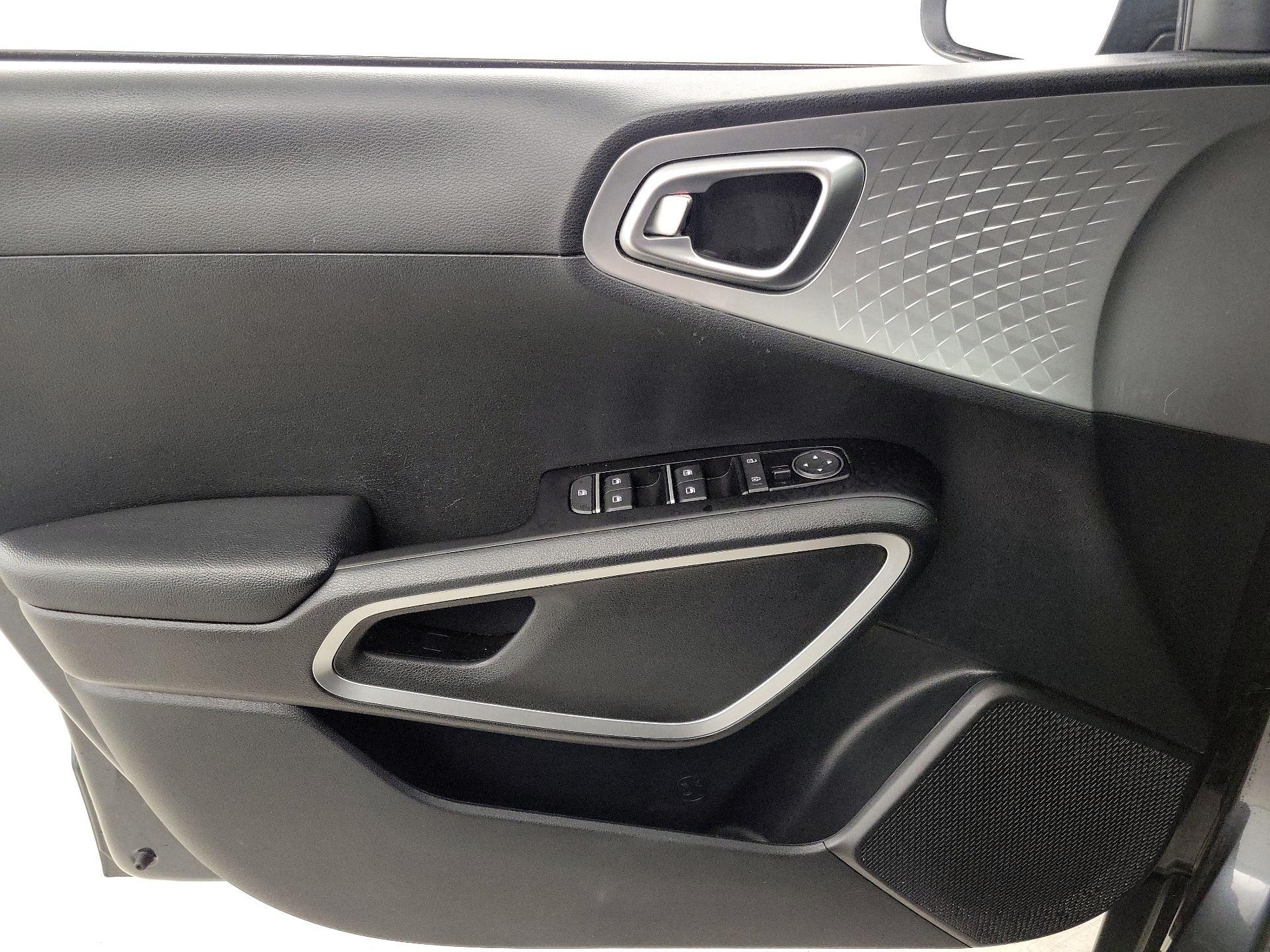 Thumbnail: 2022 Kia Soul - 12