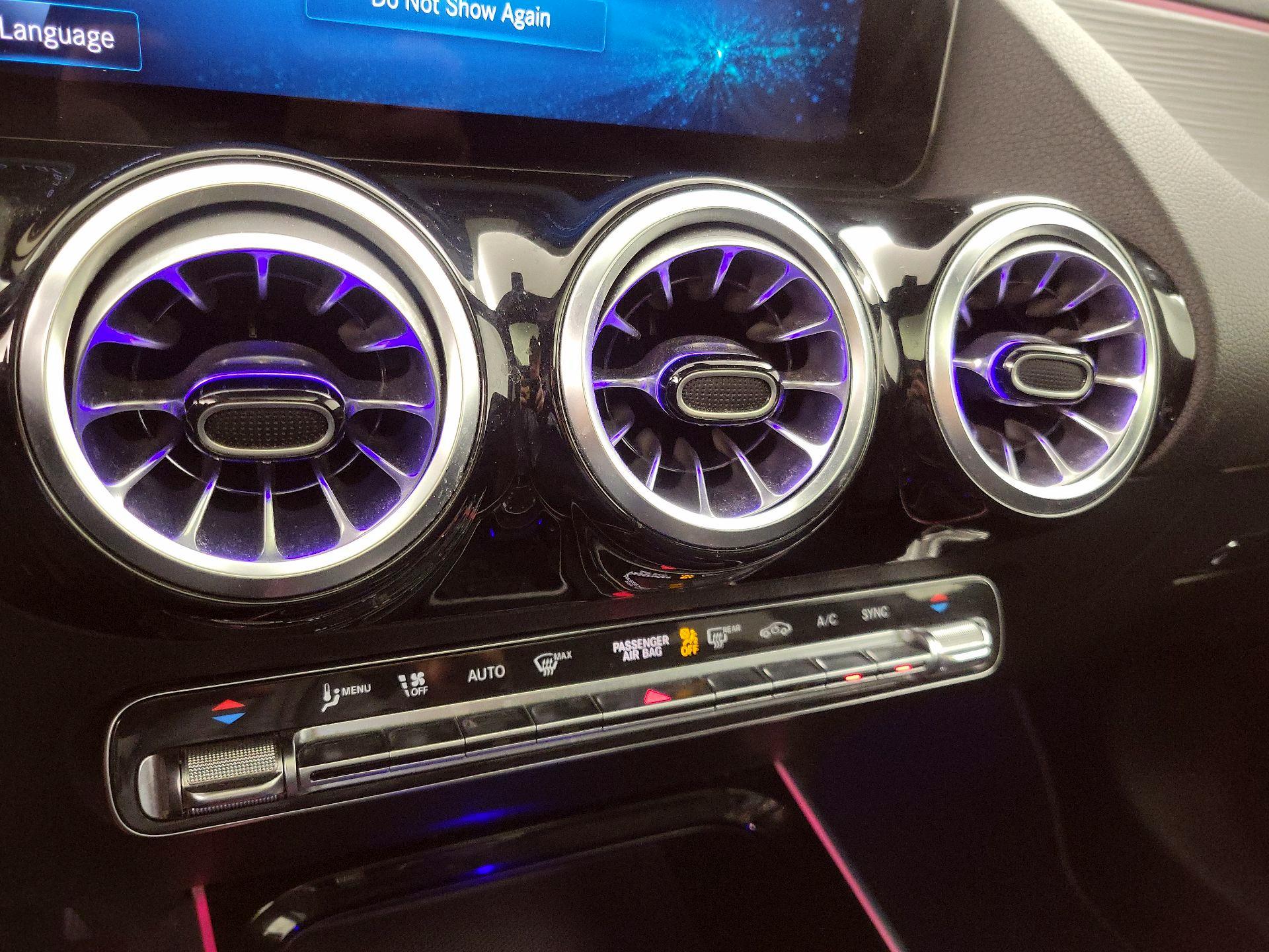 Thumbnail: 2023 Mercedes-Benz GLA - 16