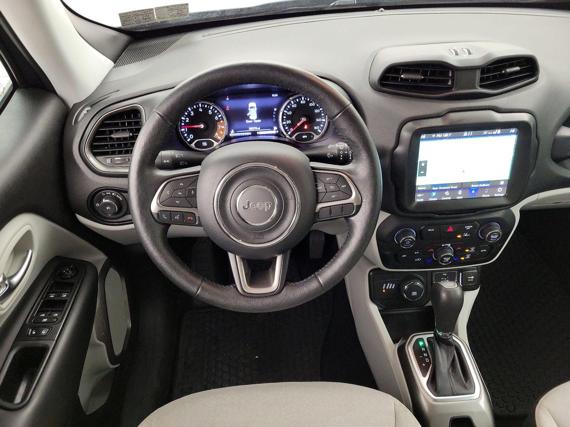 Thumbnail: 2022 Jeep Renegade - 10