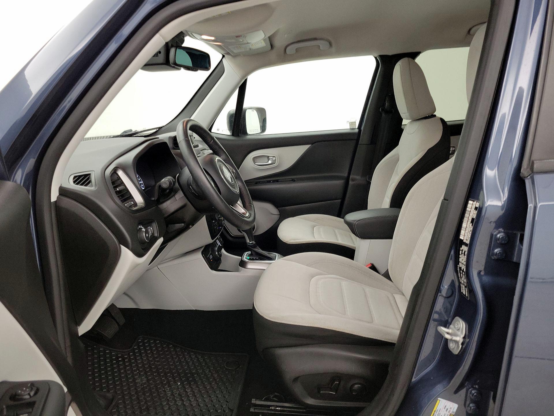 Thumbnail: 2022 Jeep Renegade - 11