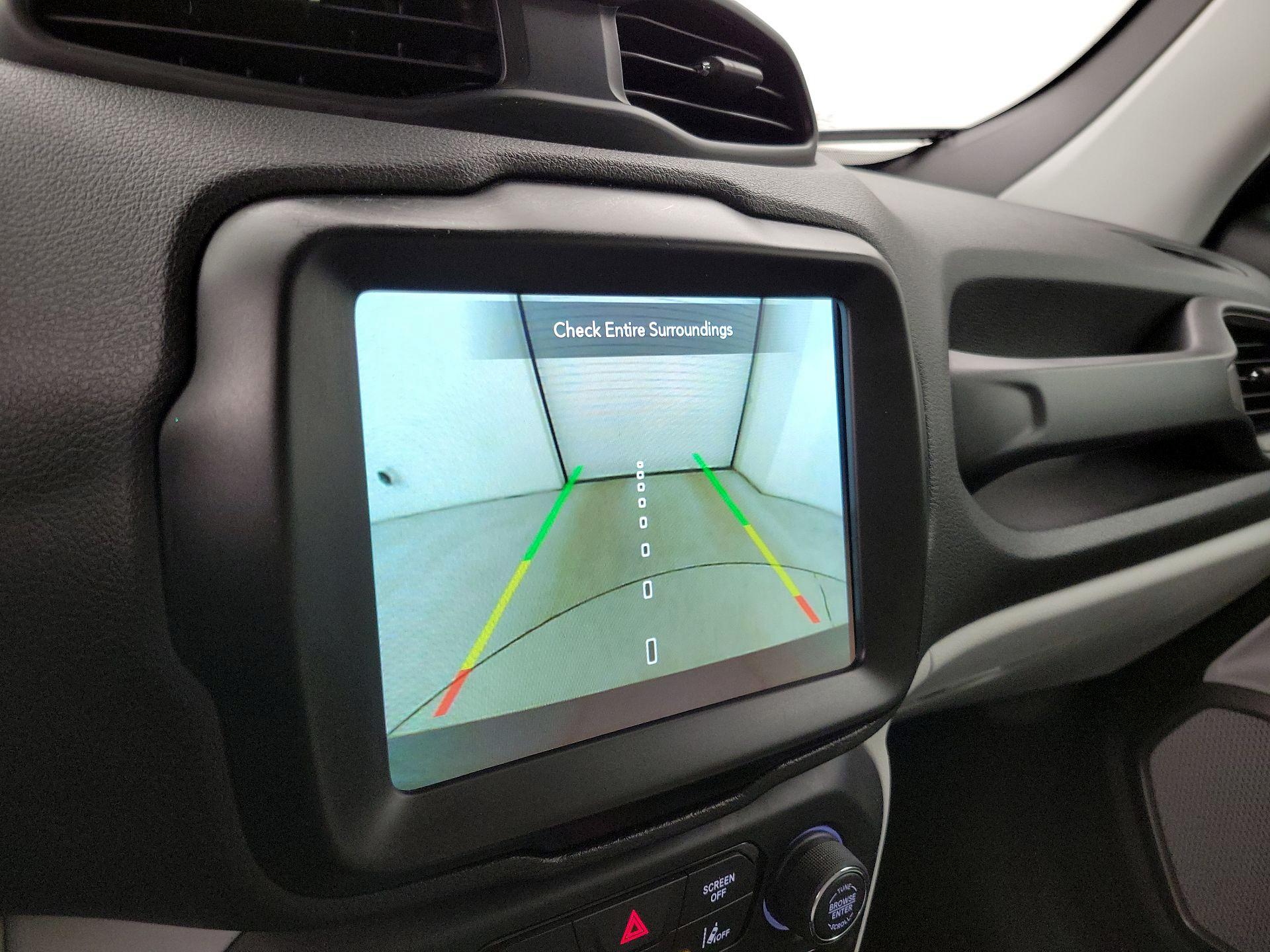 Thumbnail: 2022 Jeep Renegade - 15