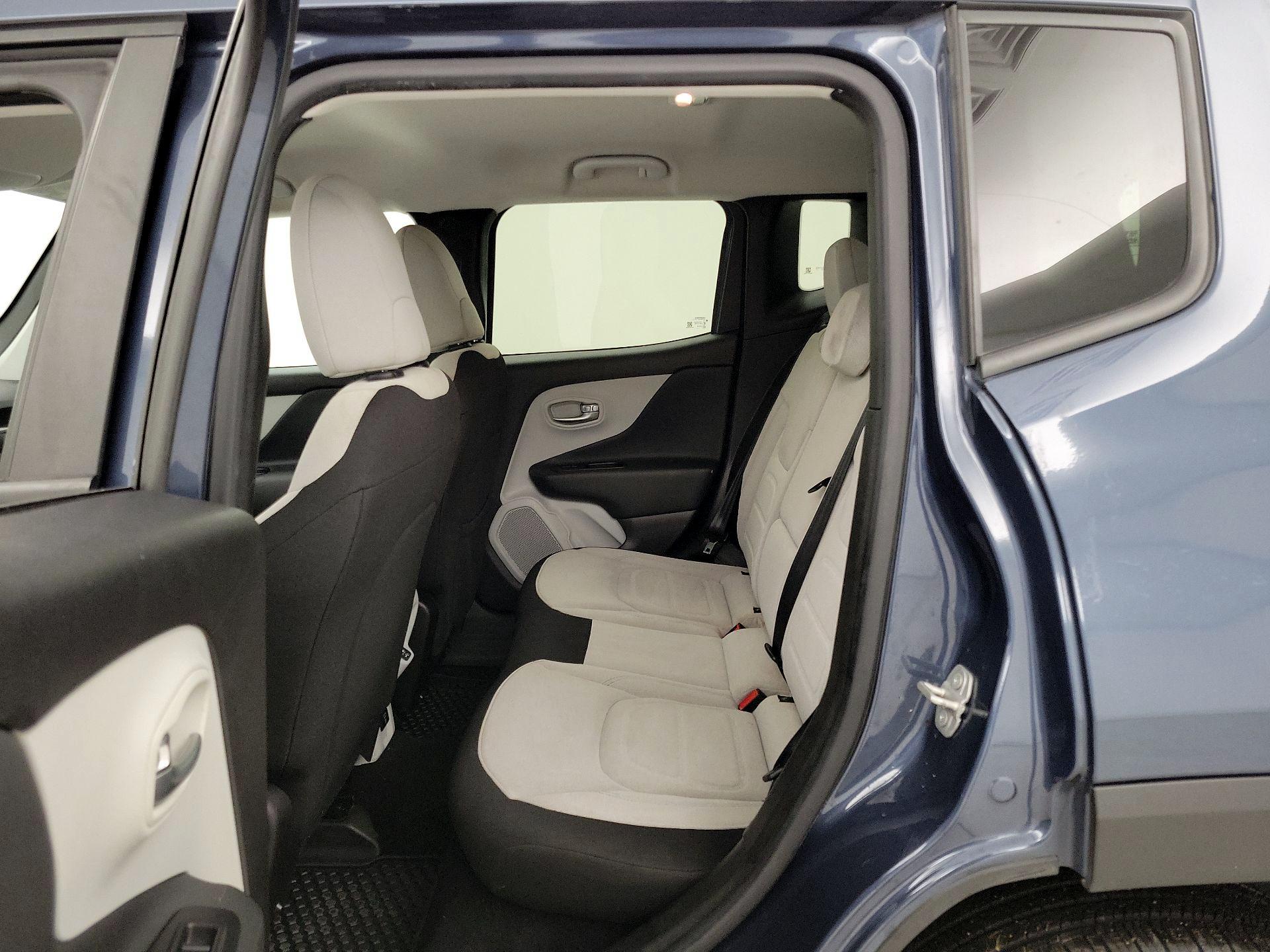 Thumbnail: 2022 Jeep Renegade - 20