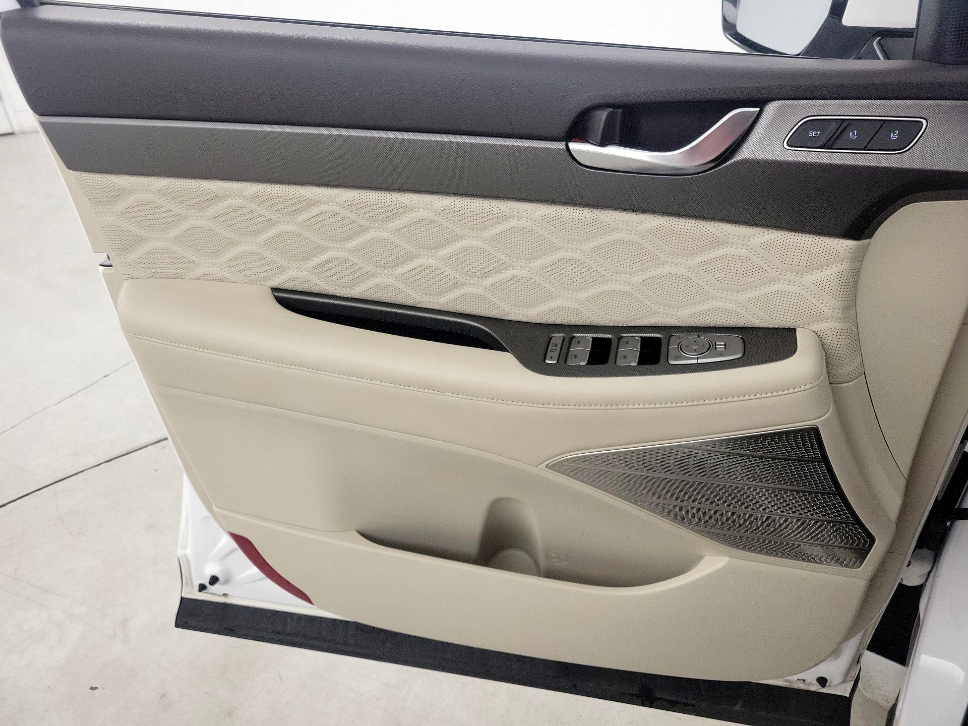 Thumbnail: 2021 Hyundai Palisade - 12