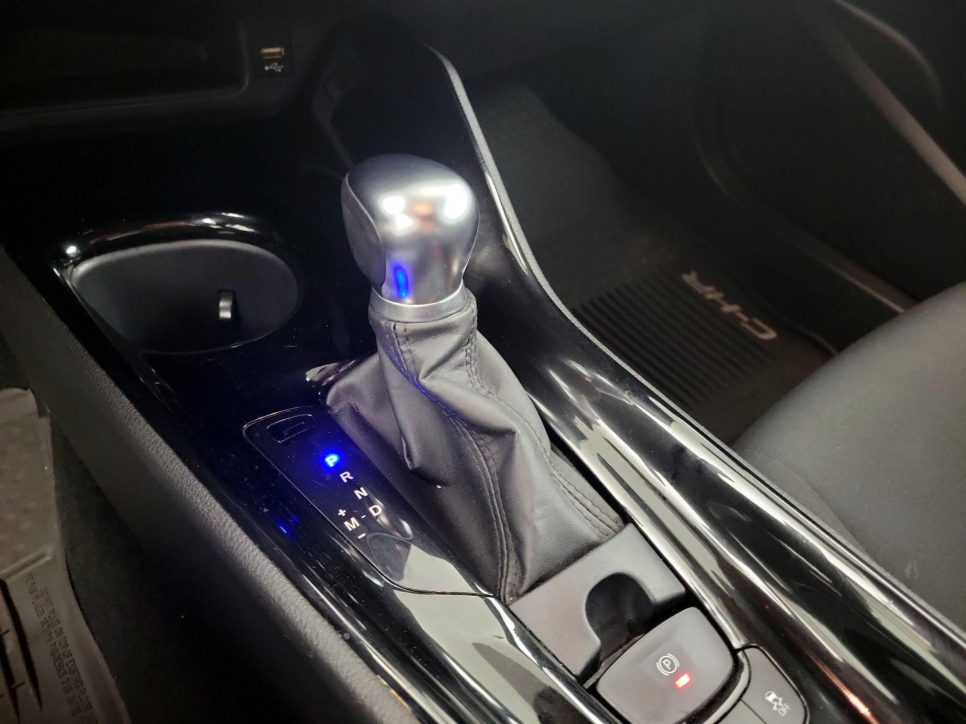 Thumbnail: 2020 Toyota C-HR - 15