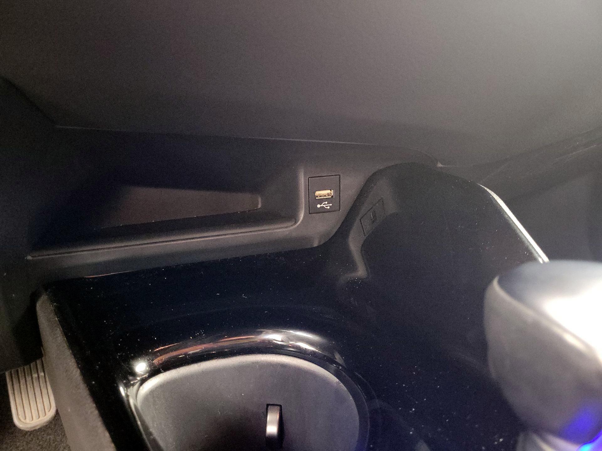 Thumbnail: 2020 Toyota C-HR - 16