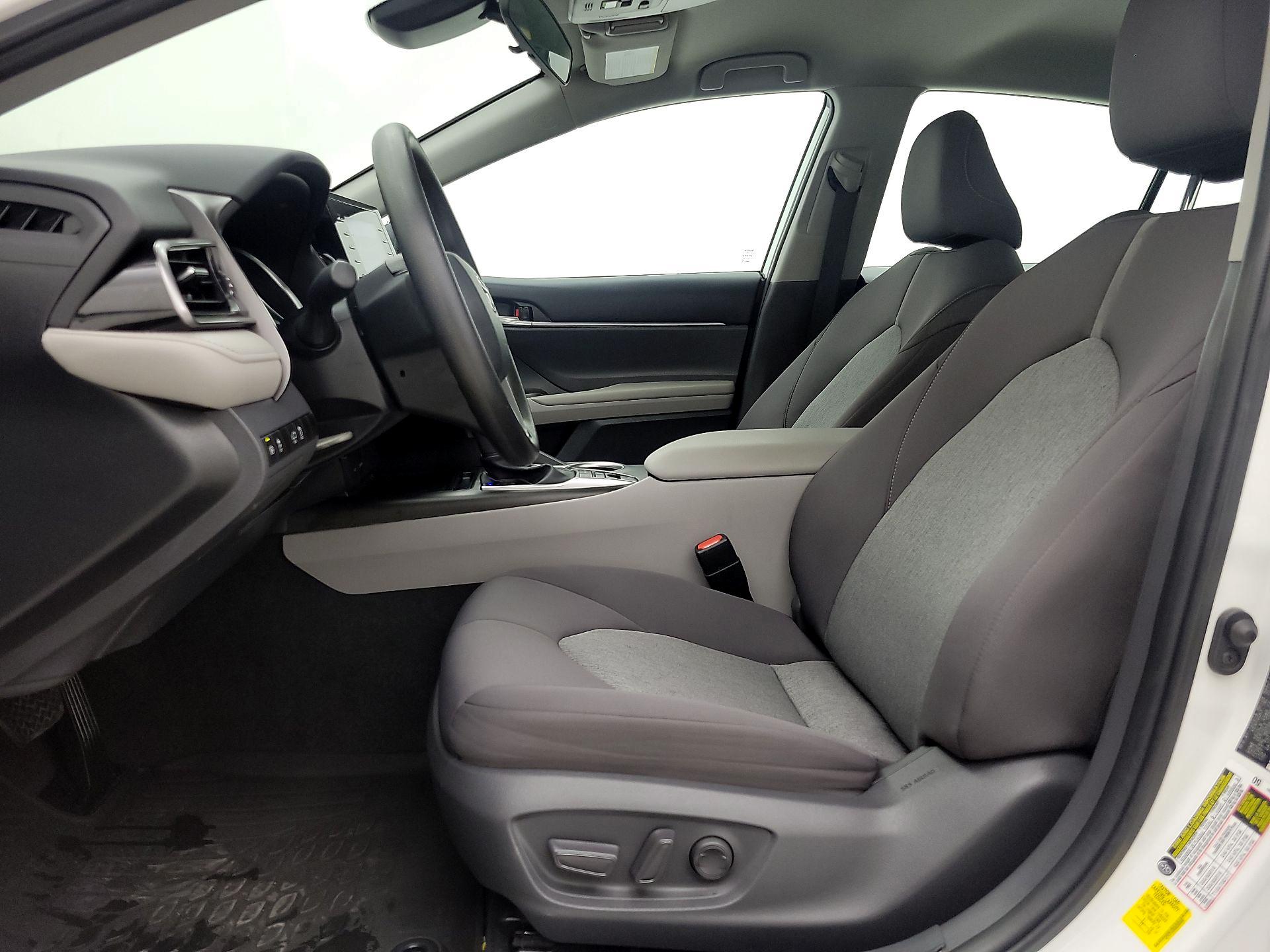 Thumbnail: 2021 Toyota Camry - 11