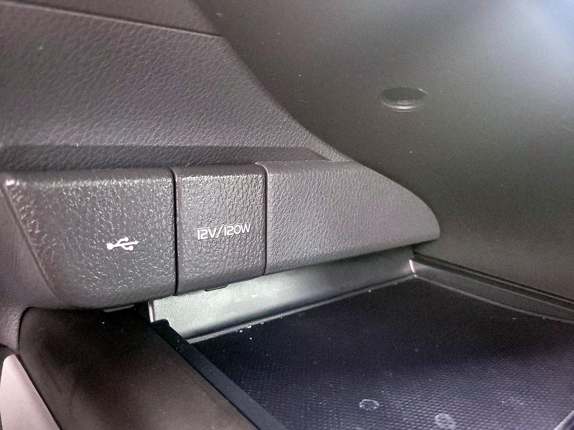 Thumbnail: 2021 Toyota Camry - 18