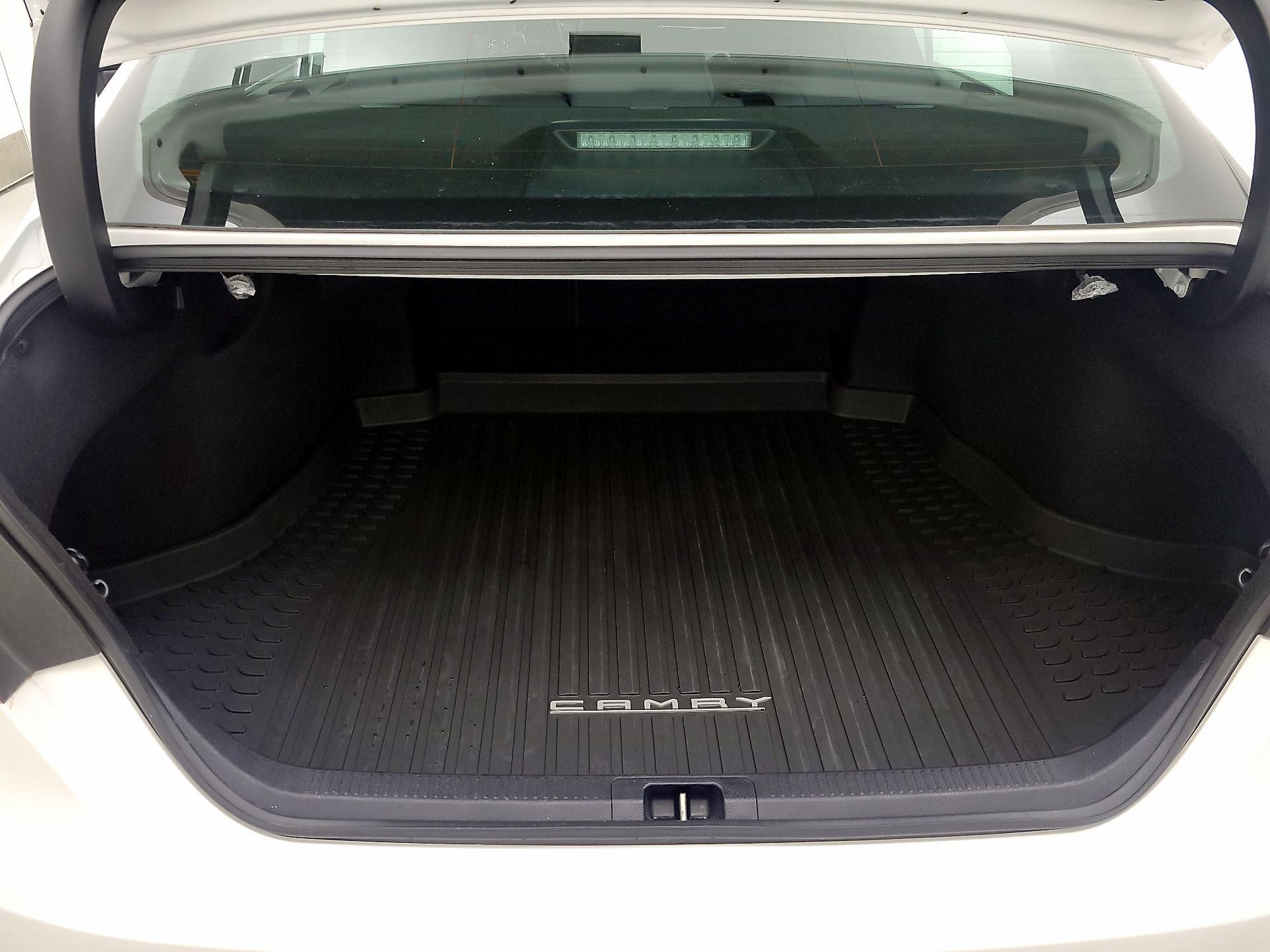 Thumbnail: 2021 Toyota Camry - 20