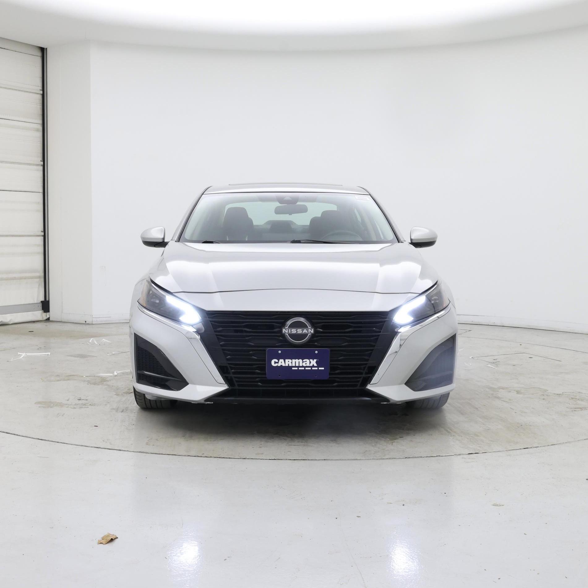 Thumbnail: 2023 Nissan Altima - 5