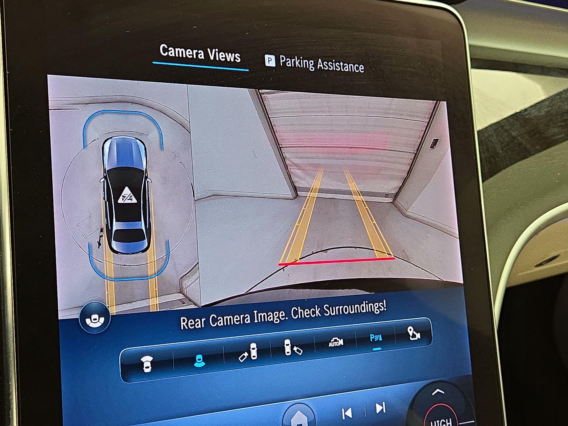 Thumbnail: 2022 Mercedes-Benz C-Class - 14