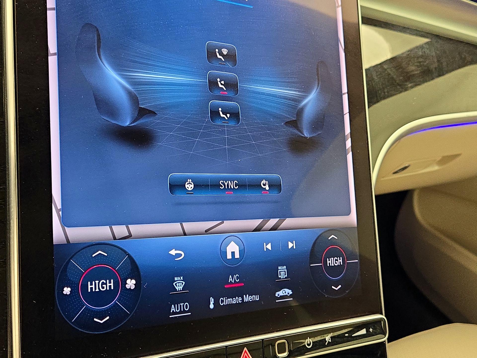 Thumbnail: 2022 Mercedes-Benz C-Class - 16