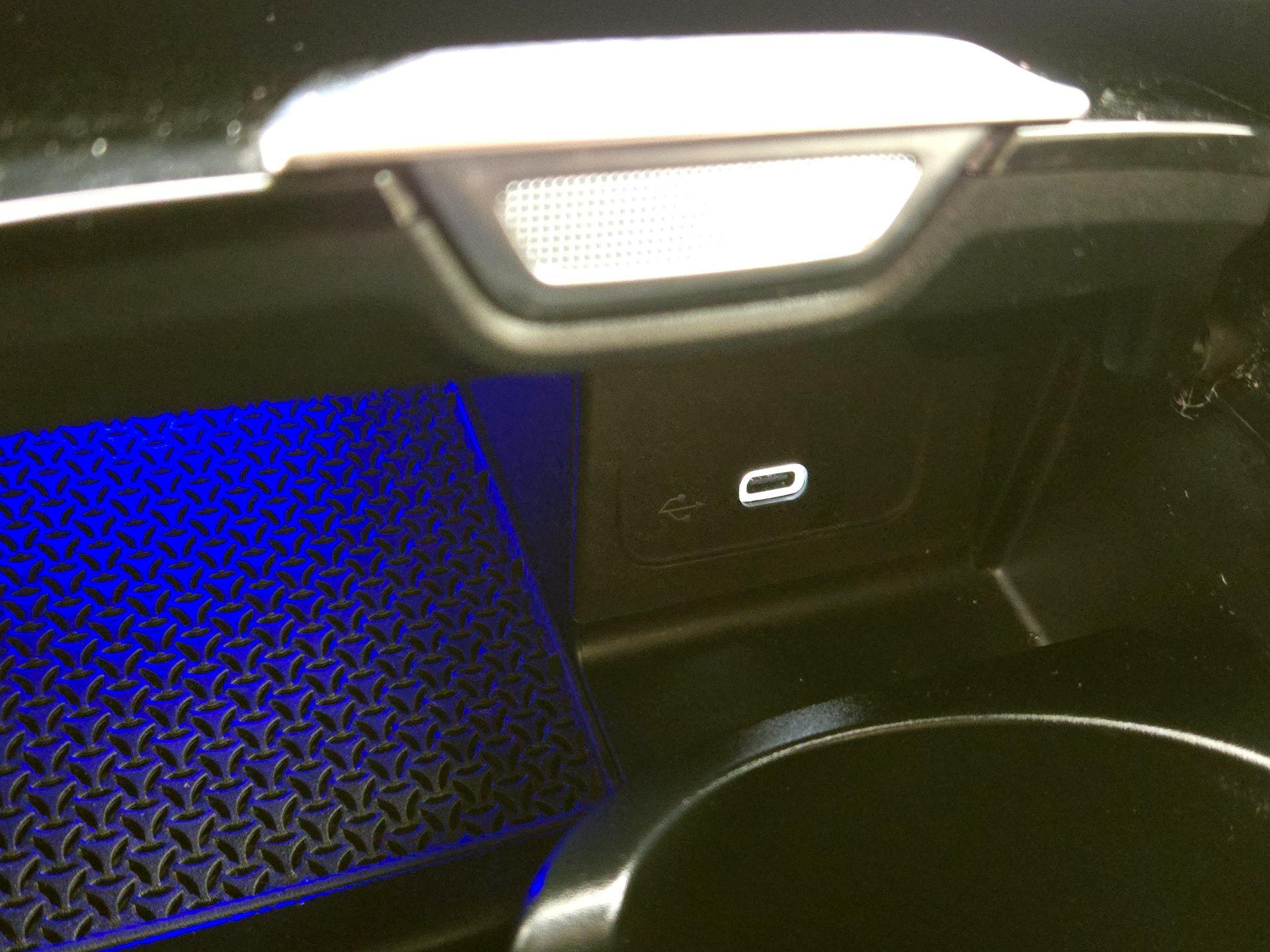 Thumbnail: 2022 Mercedes-Benz C-Class - 18