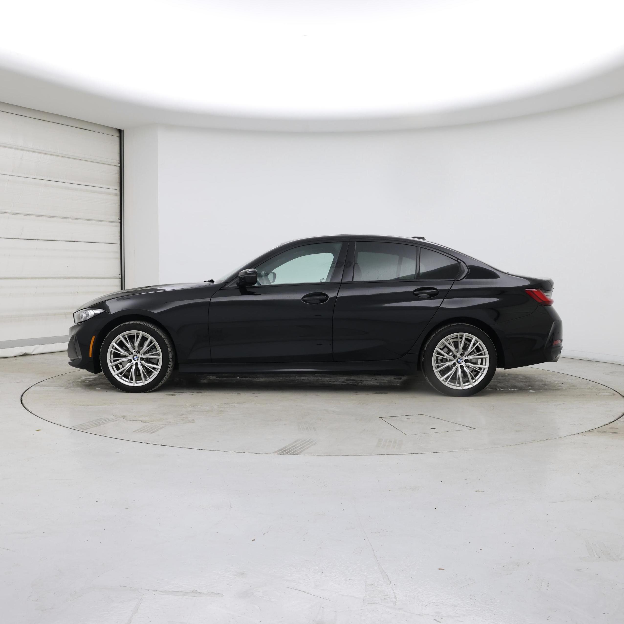 Thumbnail: 2023 BMW 3 Series - 3