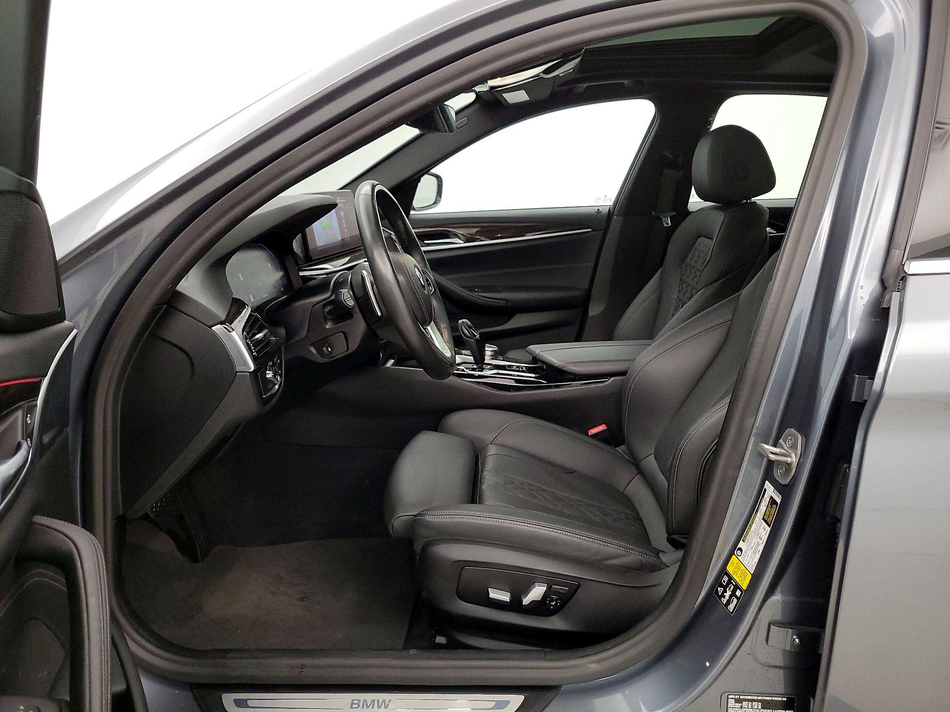 Thumbnail: 2022 BMW 5 Series - 11