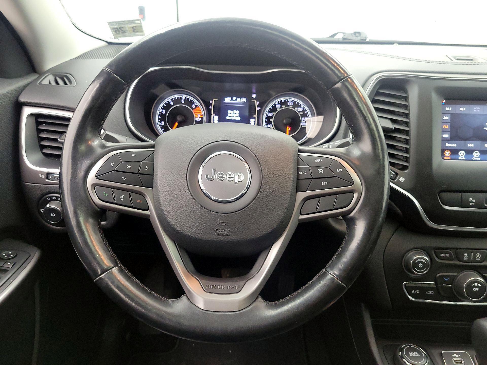 Thumbnail: 2021 Jeep Cherokee - 10