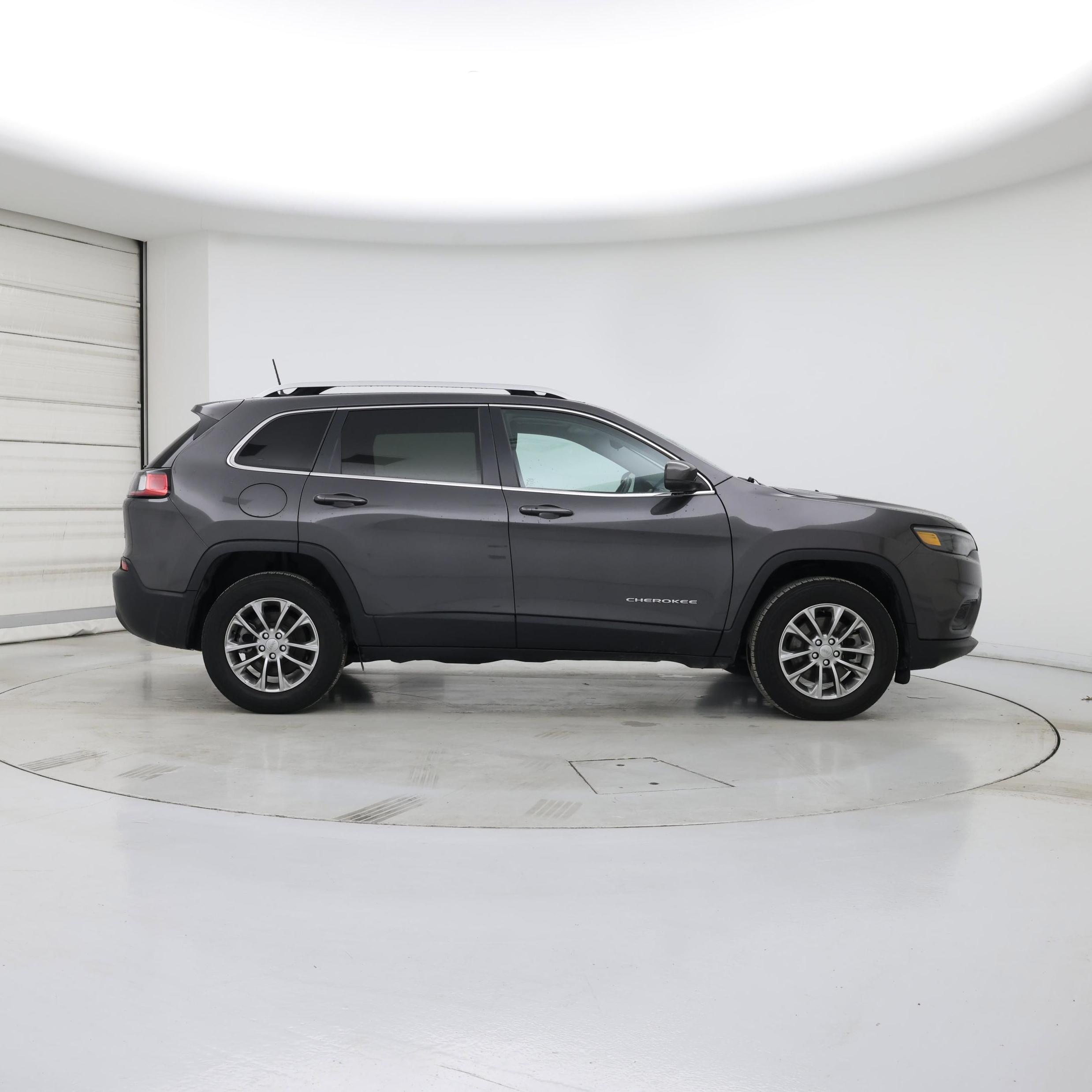 Thumbnail: 2021 Jeep Cherokee - 7