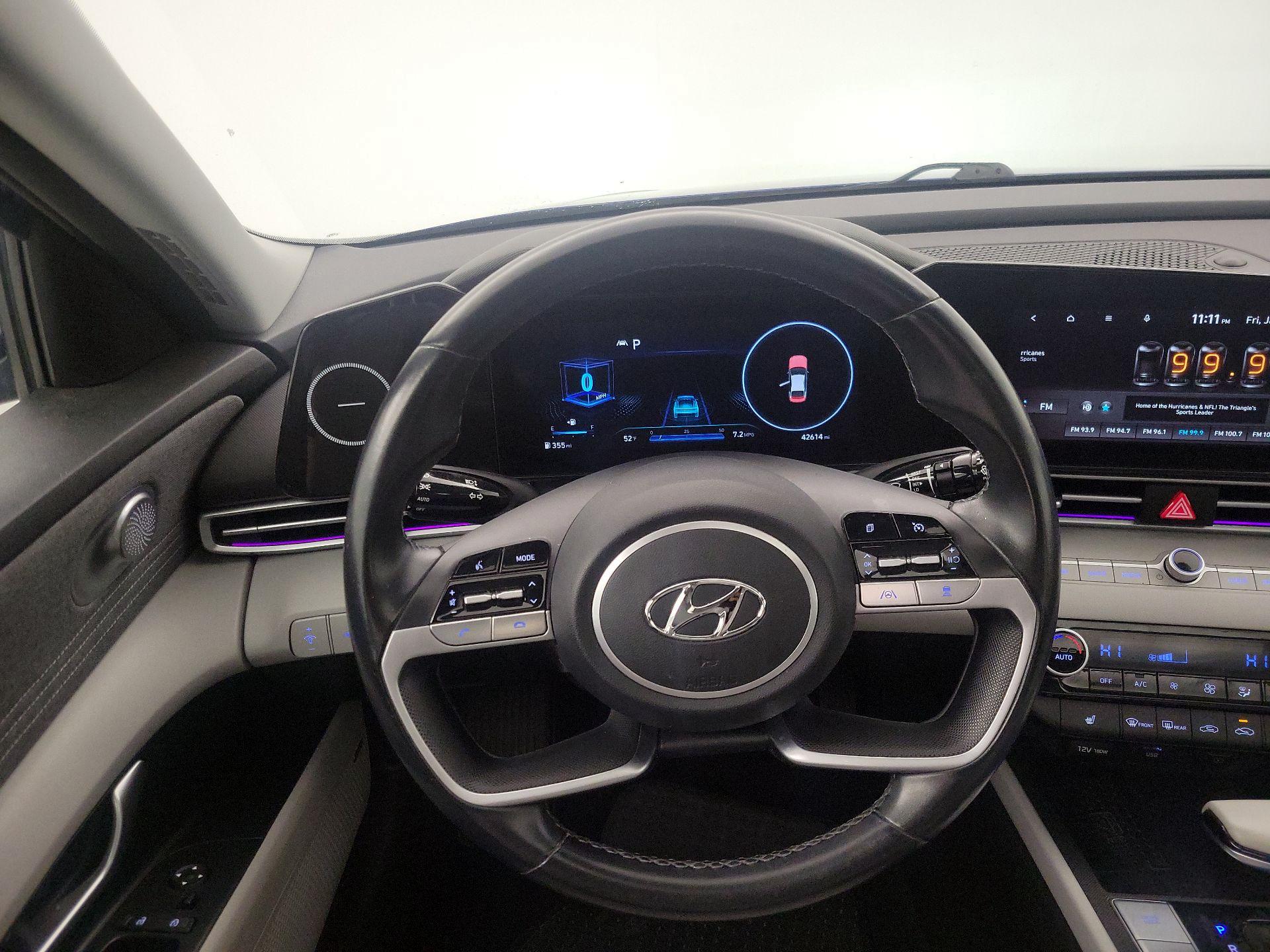 Thumbnail: 2021 Hyundai Elantra - 10