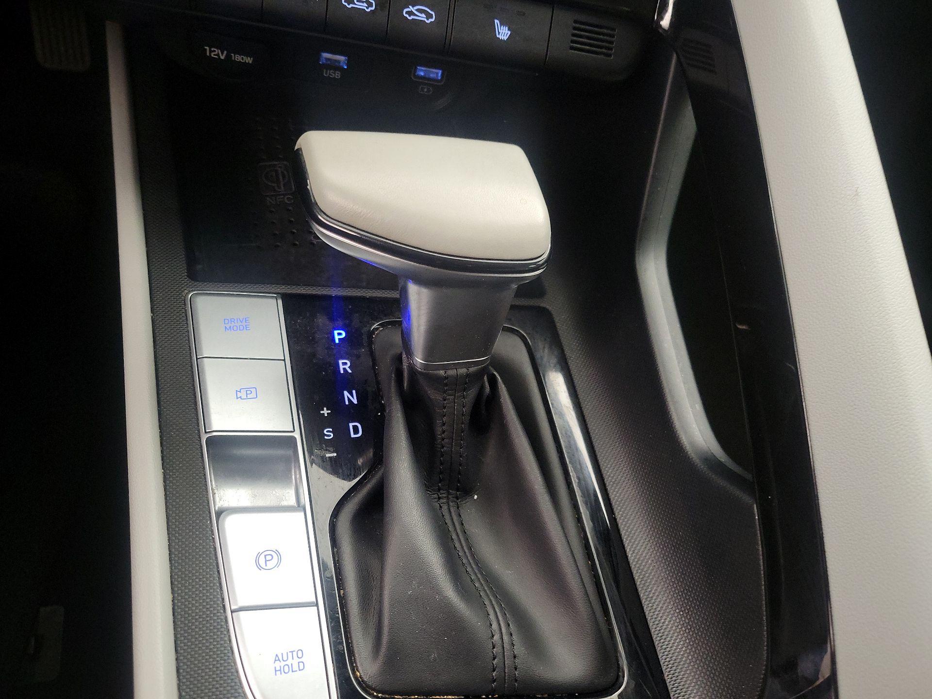 Thumbnail: 2021 Hyundai Elantra - 17