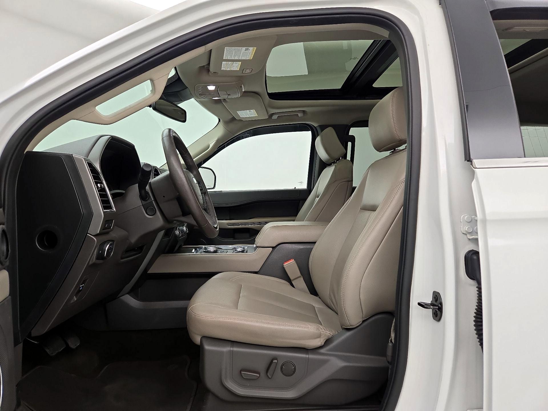 Thumbnail: 2020 Ford Expedition - 11