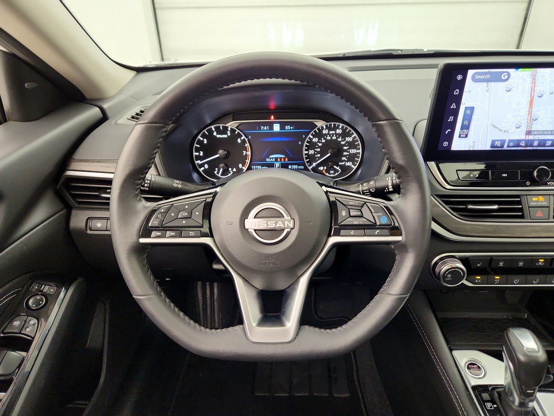 Thumbnail: 2023 Nissan Altima - 10