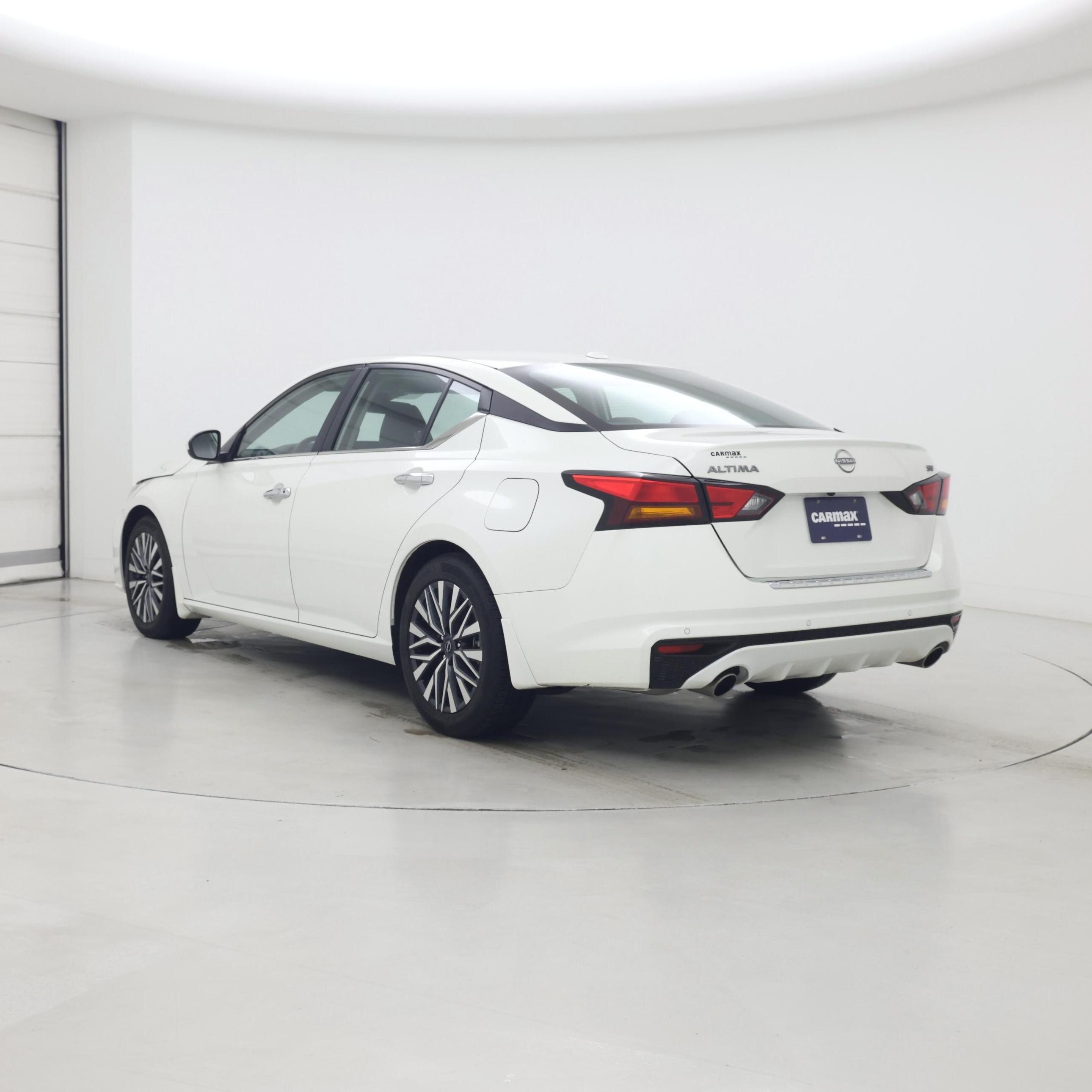 Thumbnail: 2023 Nissan Altima - 2