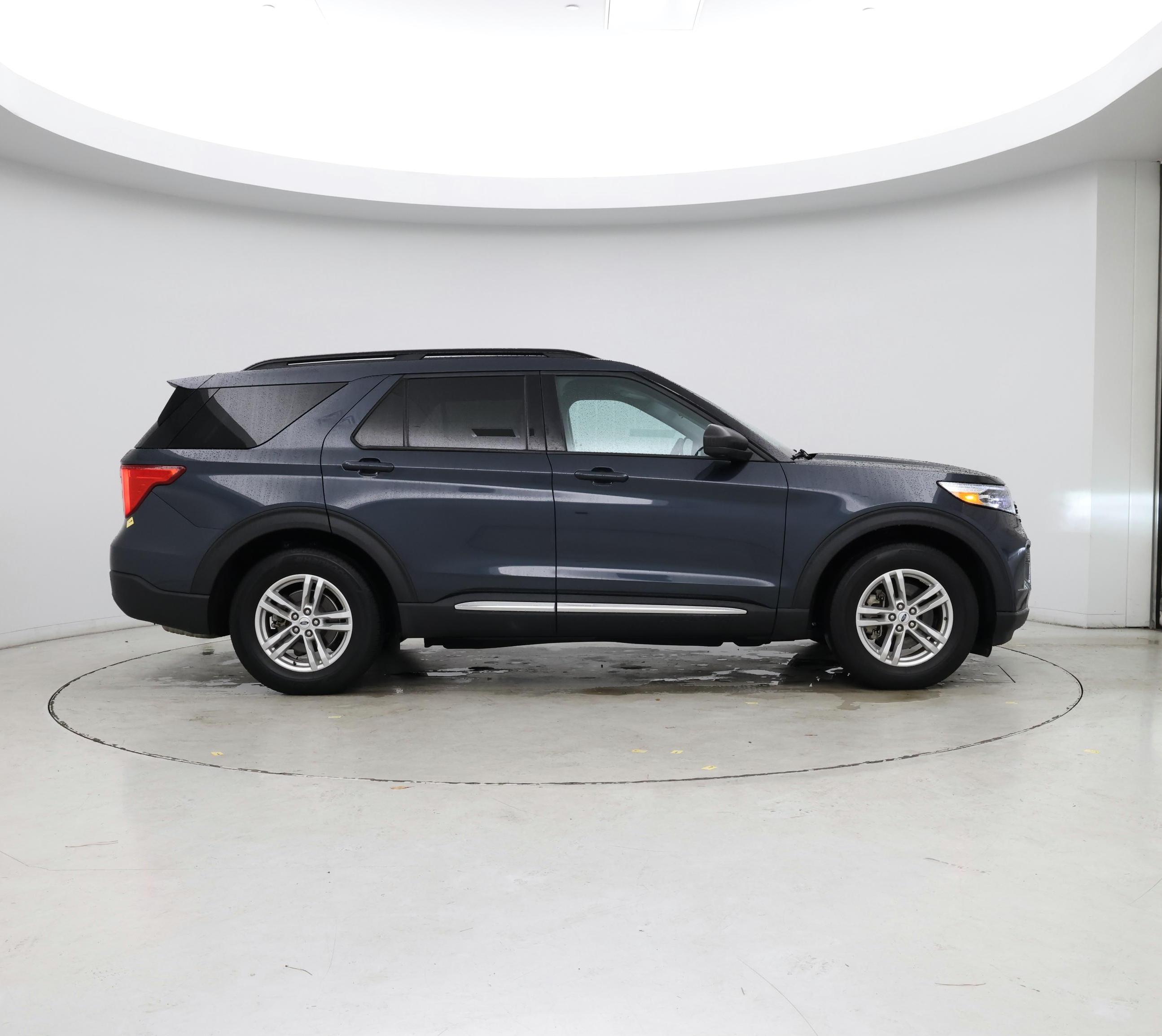 Thumbnail: 2023 Ford Explorer - 7