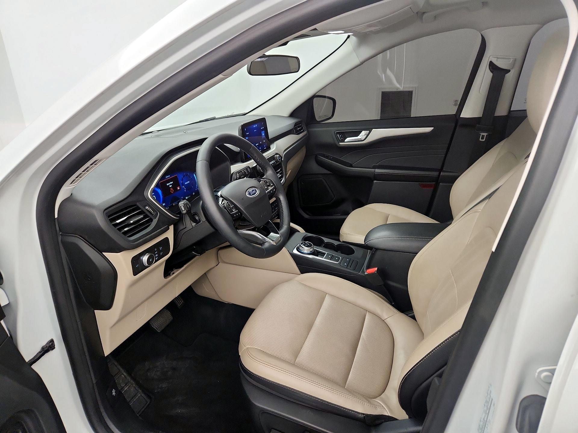 Thumbnail: 2022 Ford Escape - 11