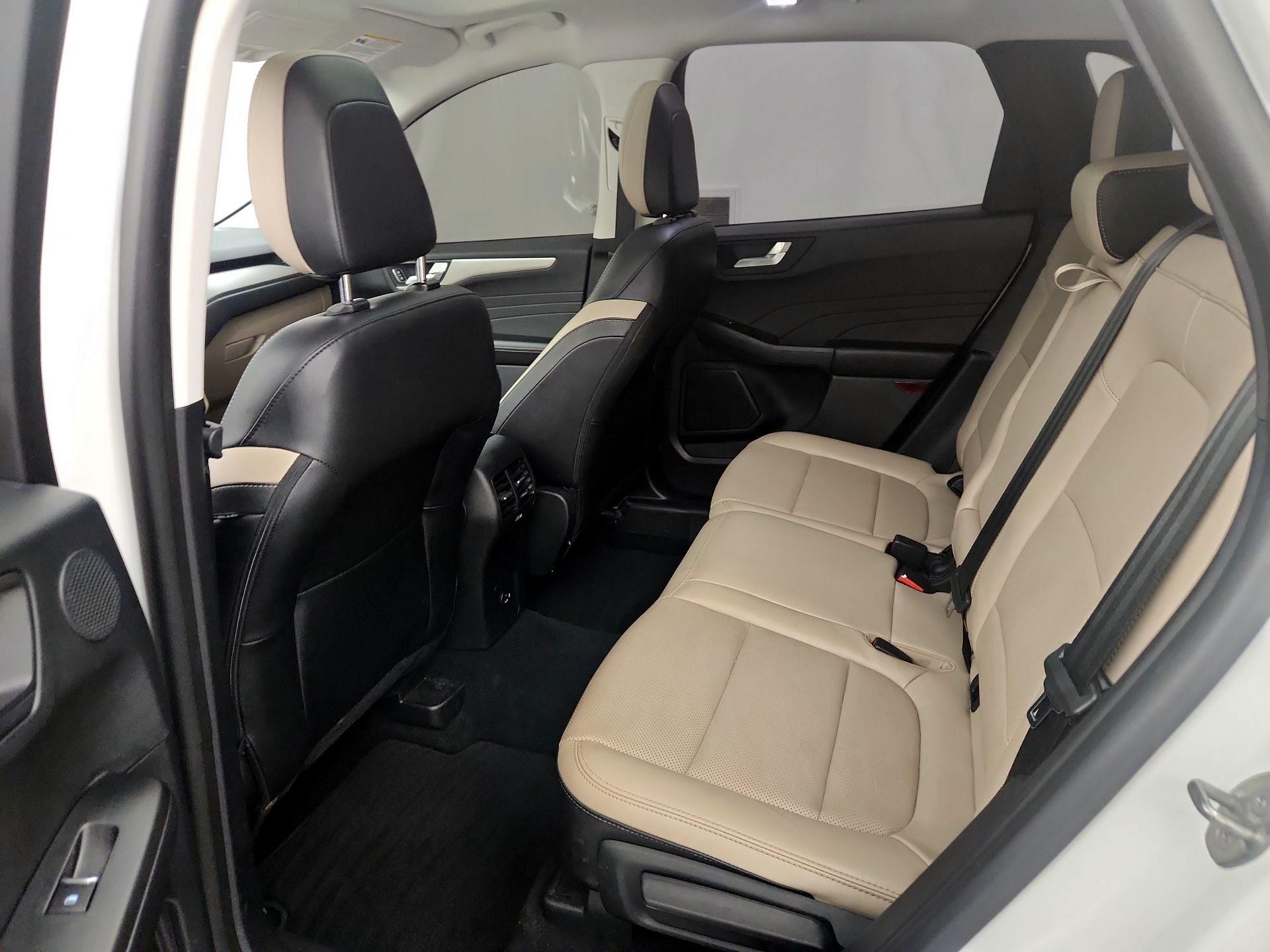 Thumbnail: 2022 Ford Escape - 19