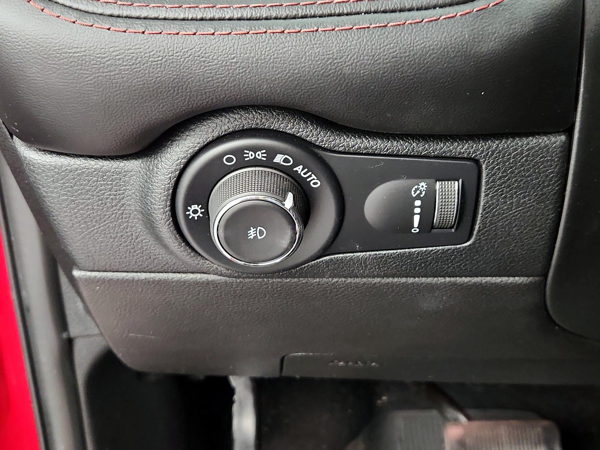 Thumbnail: 2021 Dodge Durango - 13