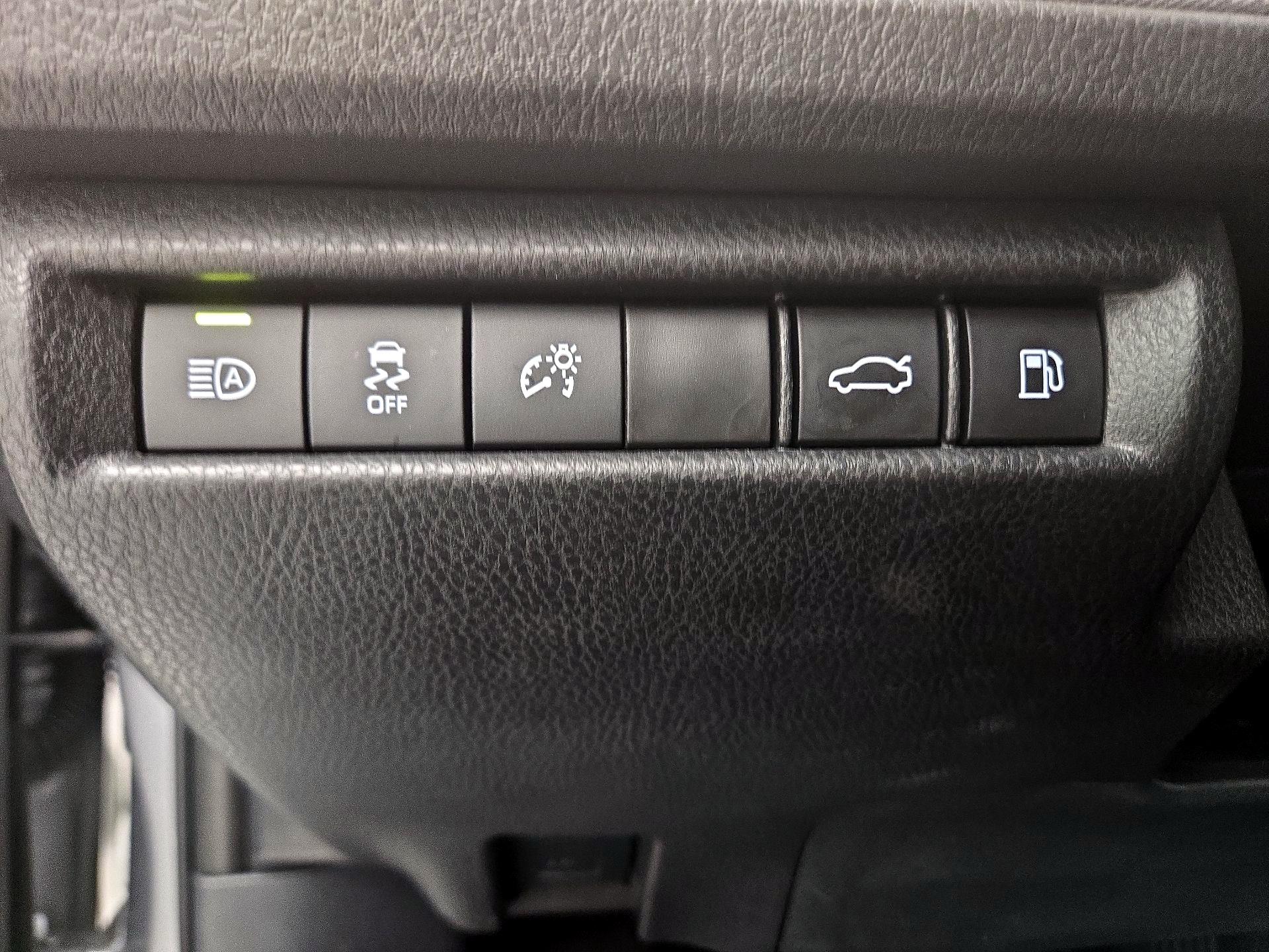 Thumbnail: 2025 Toyota Camry - 13