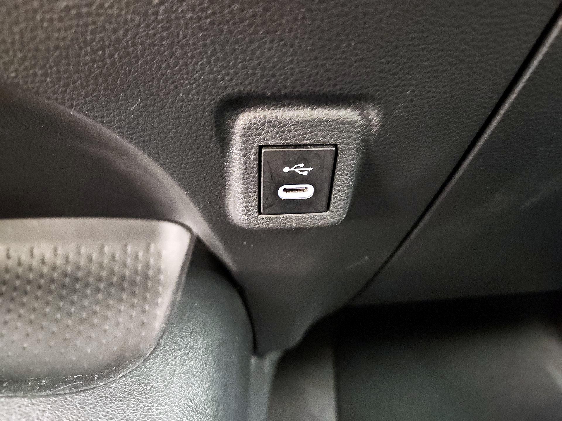 Thumbnail: 2023 Toyota Corolla - 18