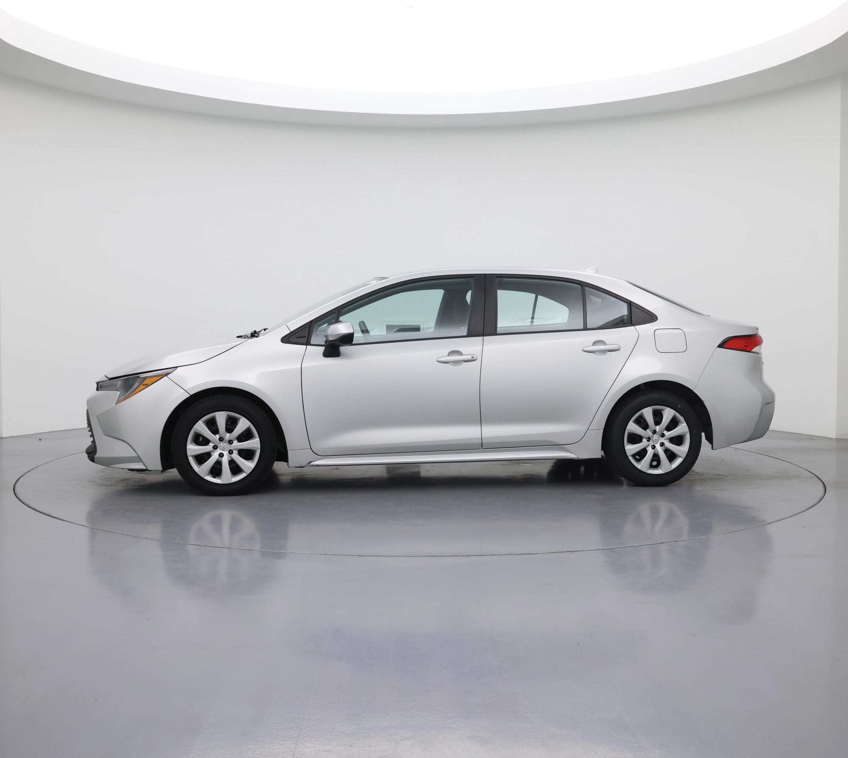 Thumbnail: 2023 Toyota Corolla - 3