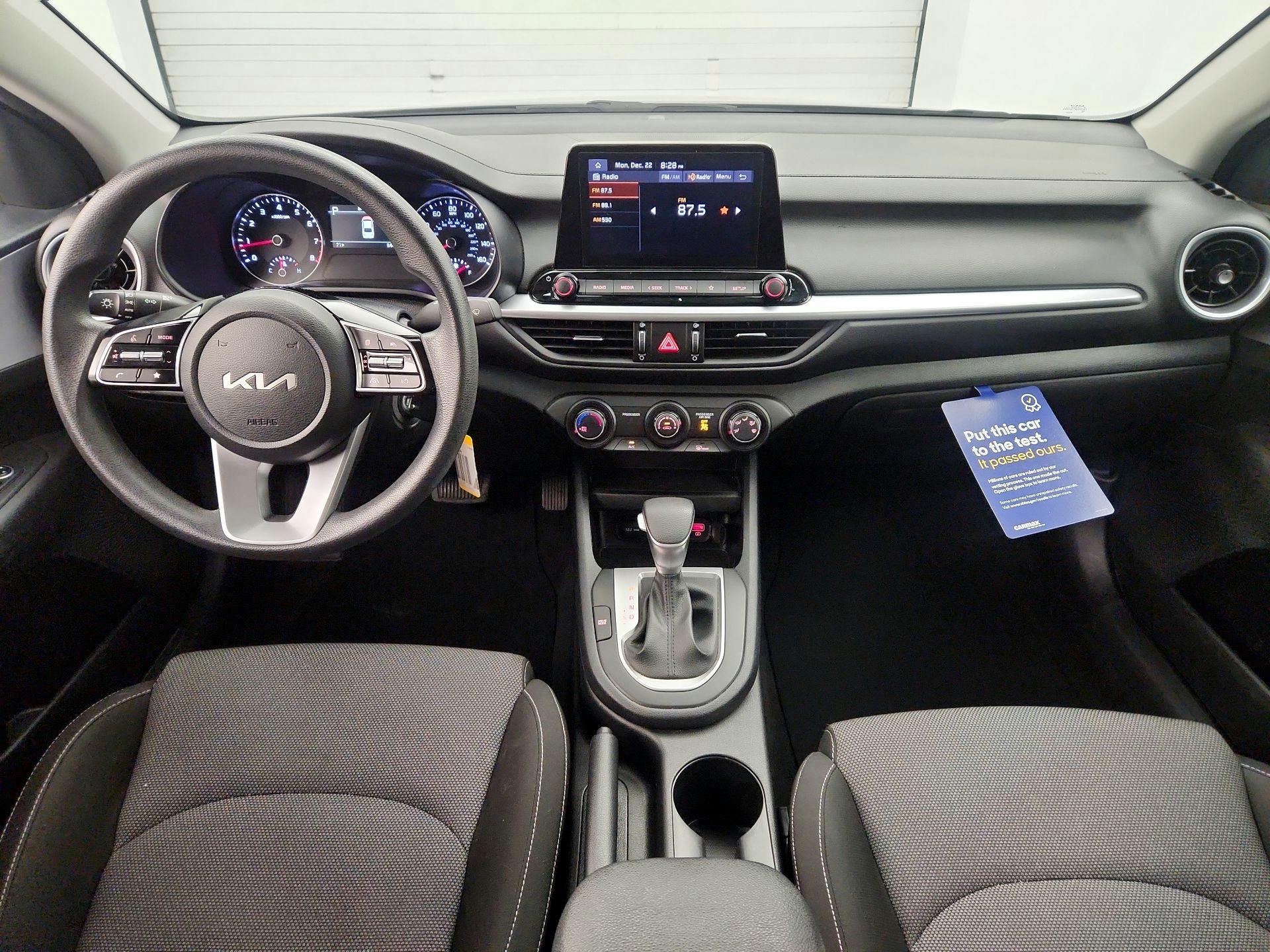 Thumbnail: 2024 Kia Forte - 9