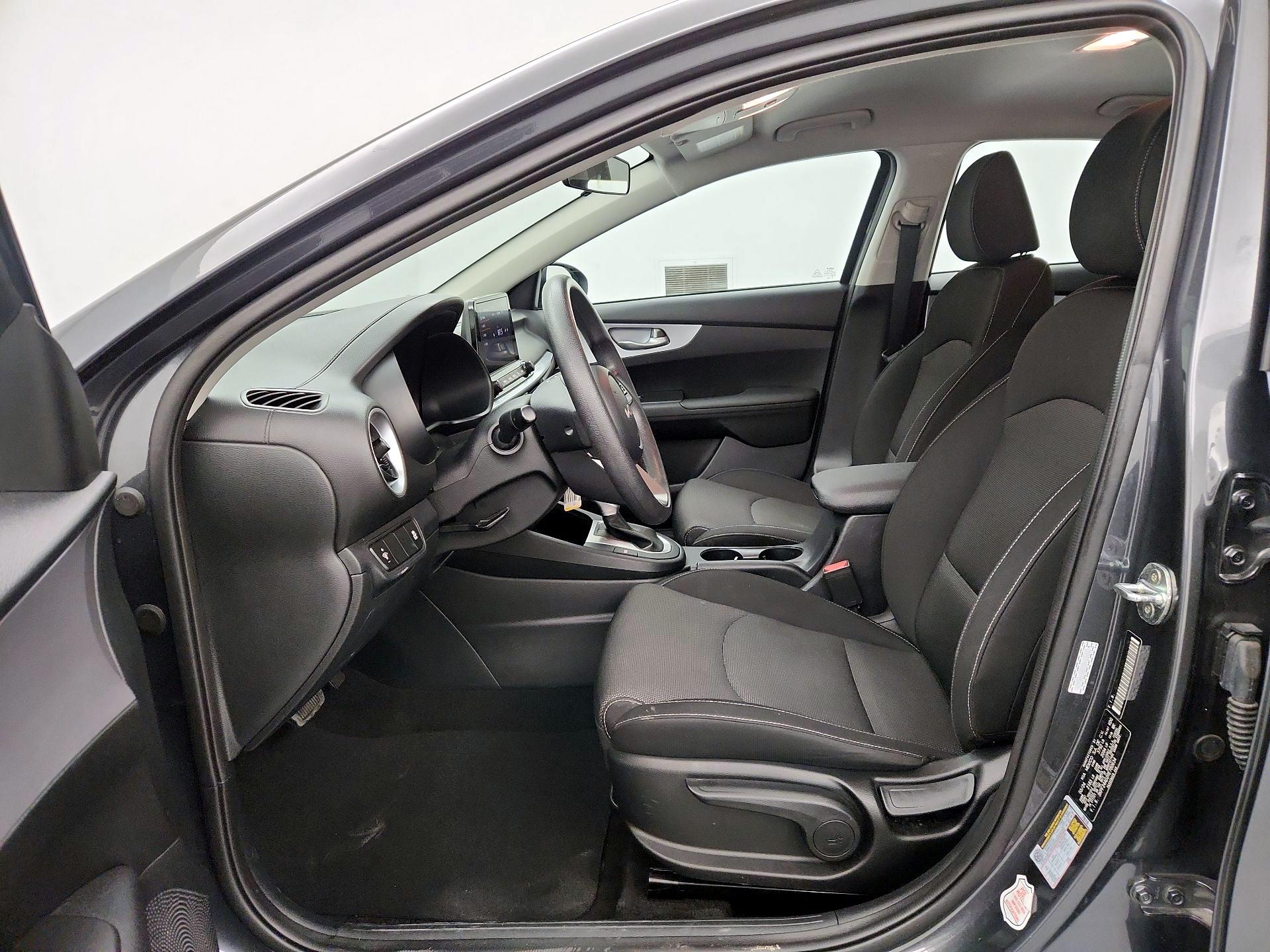 Thumbnail: 2024 Kia Forte - 11