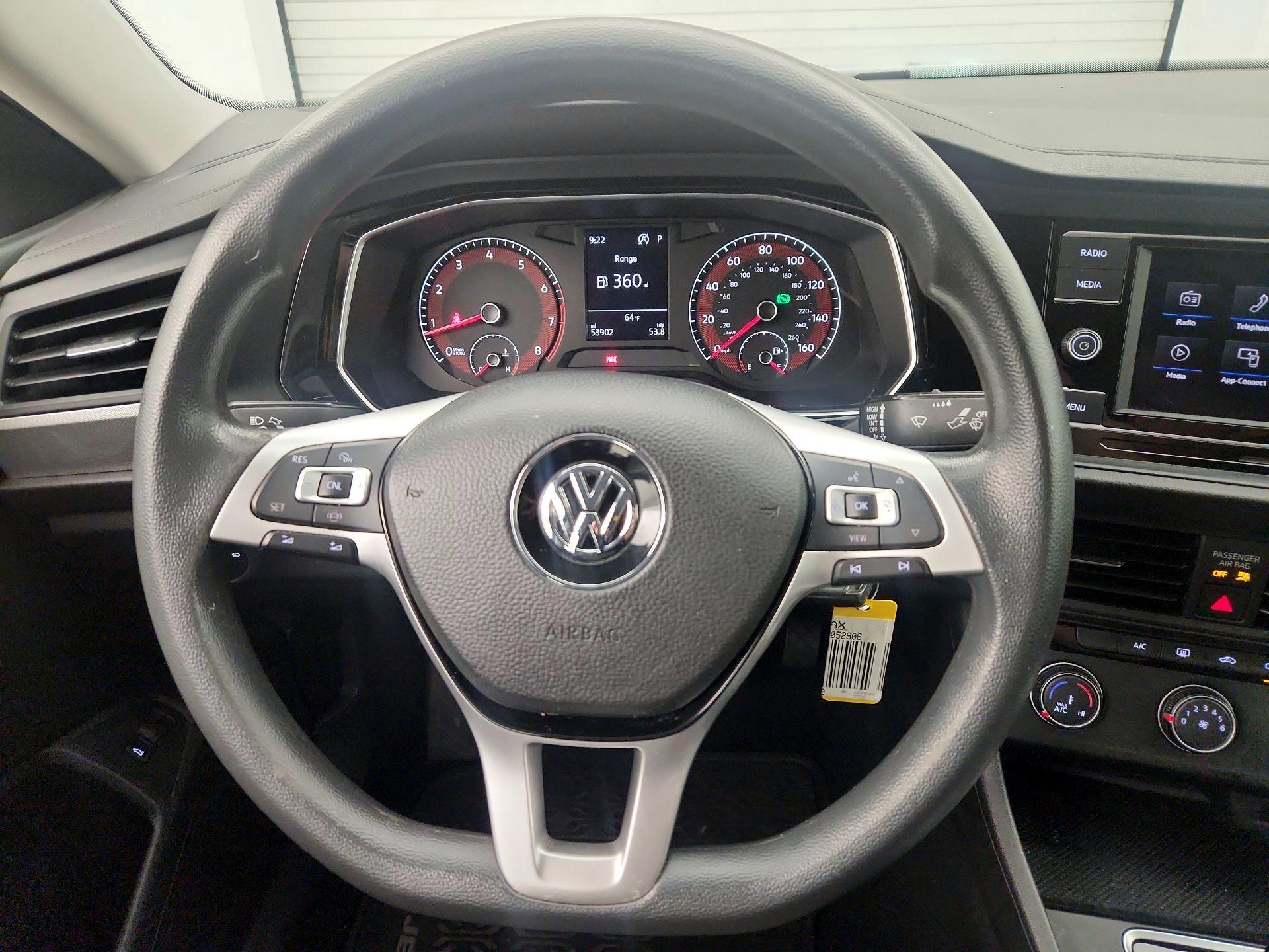 Thumbnail: 2020 Volkswagen Jetta - 10