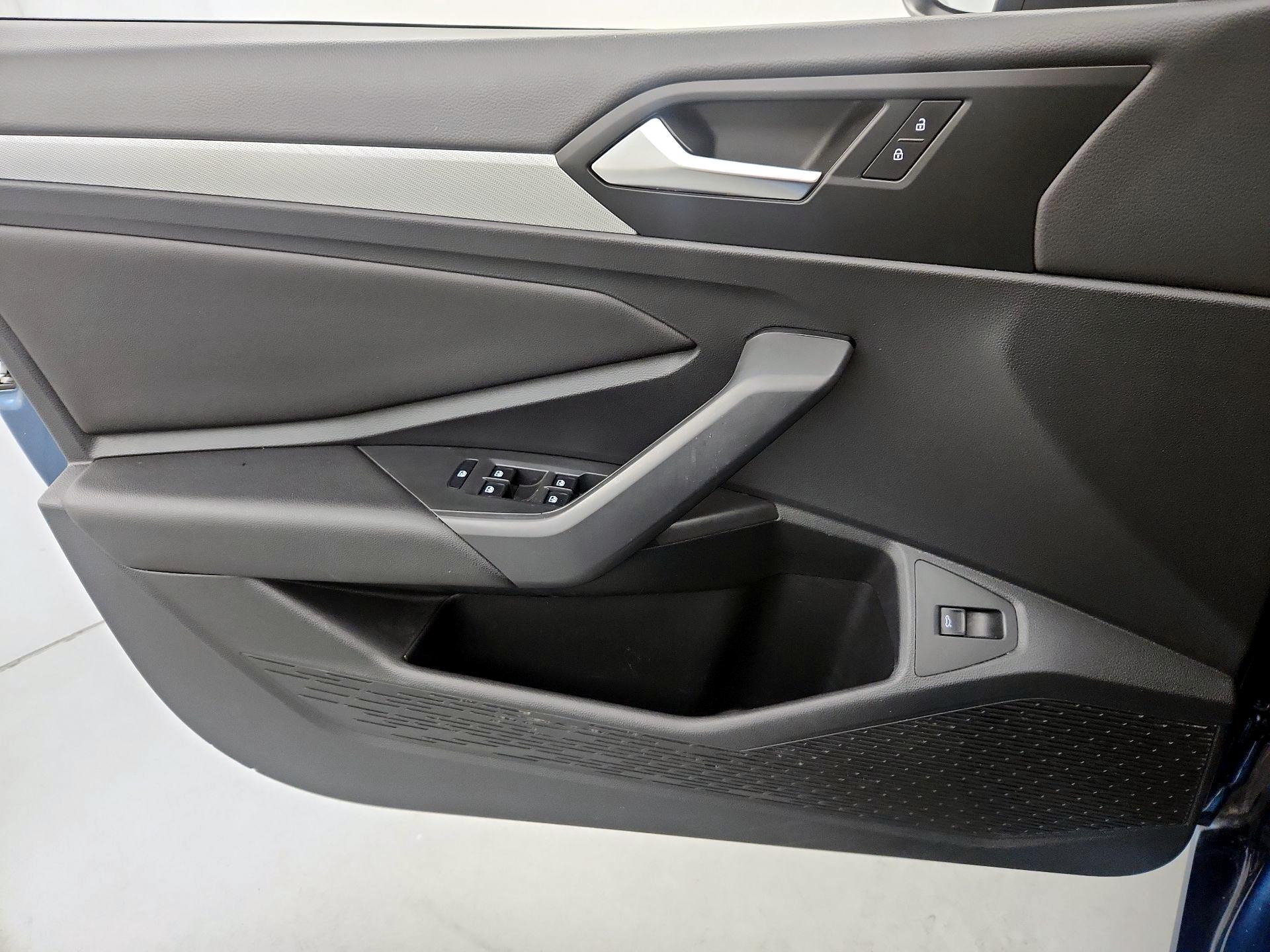 Thumbnail: 2020 Volkswagen Jetta - 12