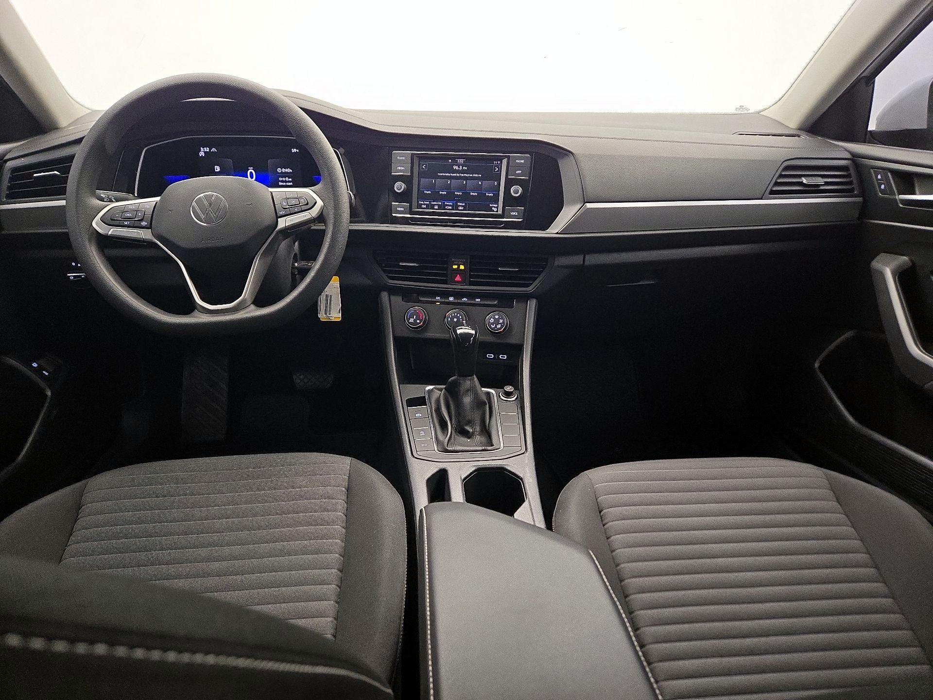 Thumbnail: 2022 Volkswagen Jetta - 9