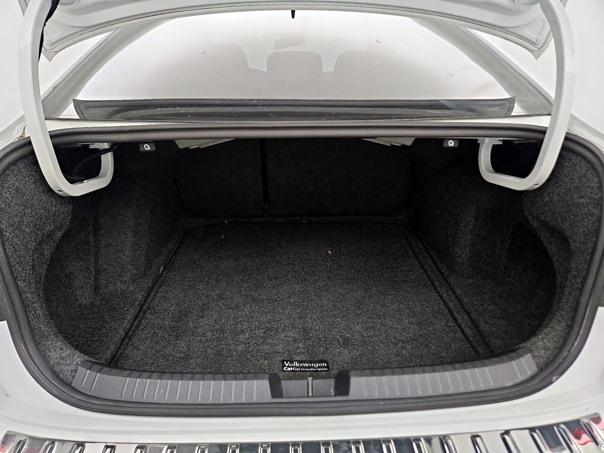 Thumbnail: 2022 Volkswagen Jetta - 20