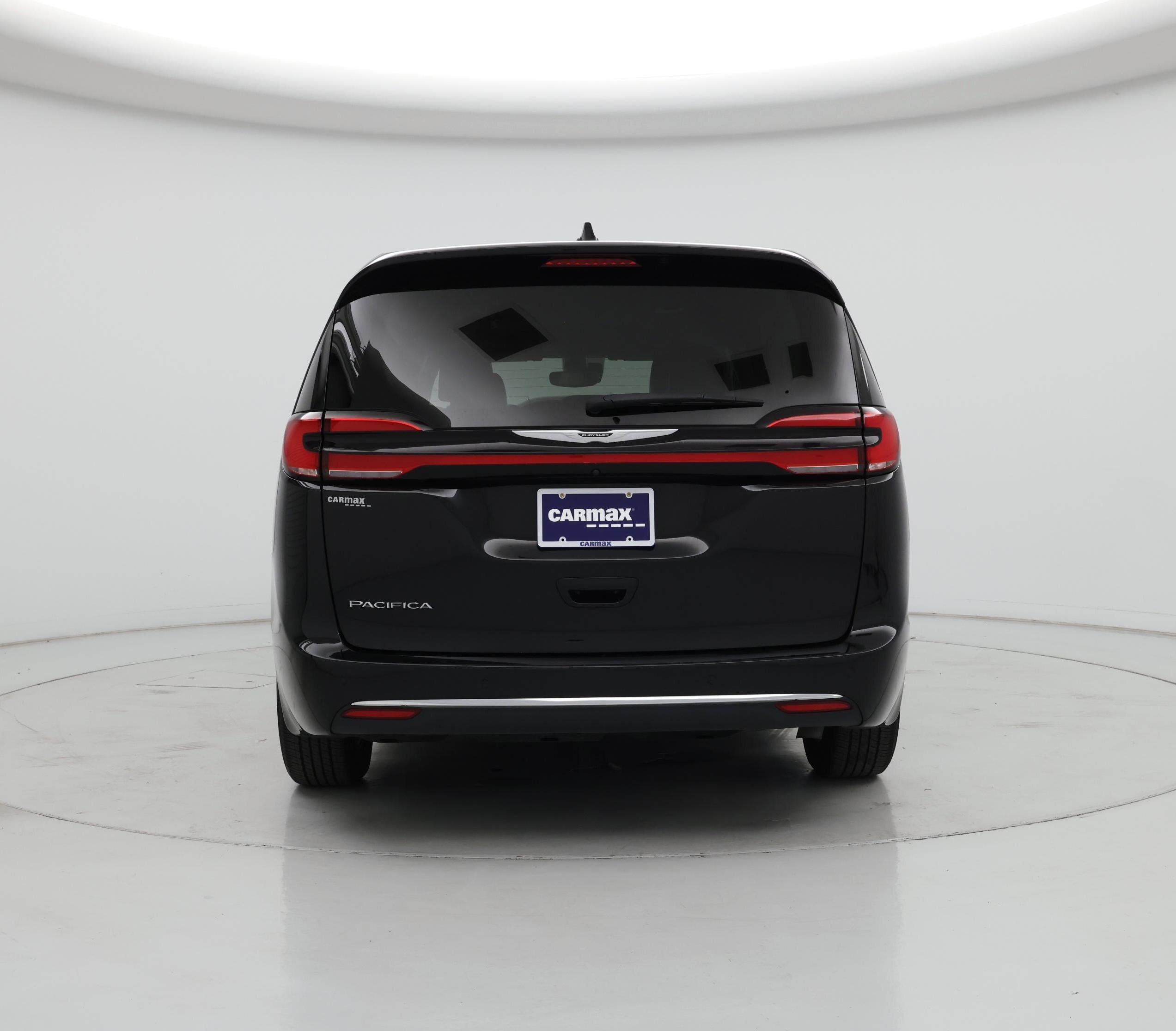 Thumbnail: 2024 Chrysler Pacifica - 6