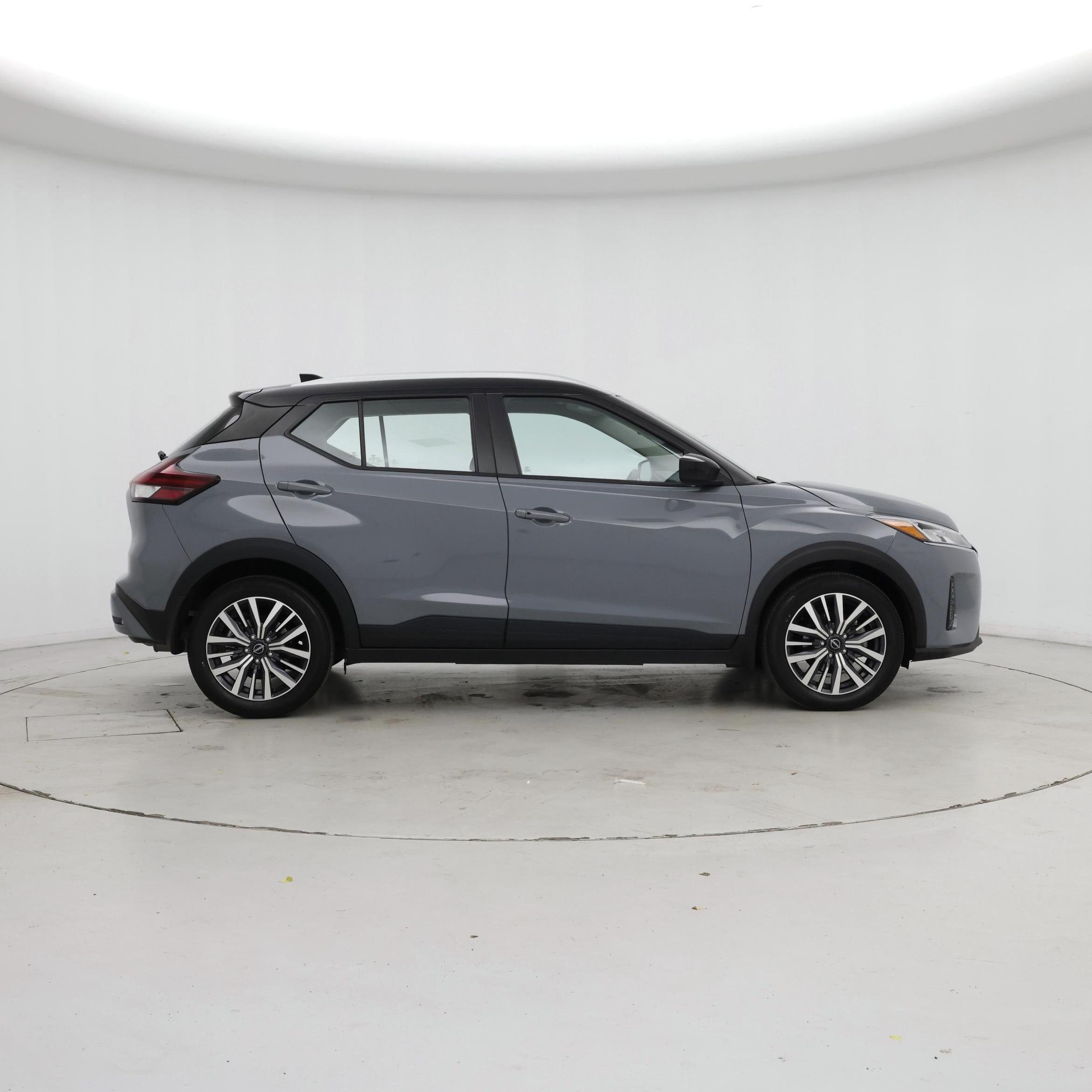 Thumbnail: 2023 Nissan Kicks - 7