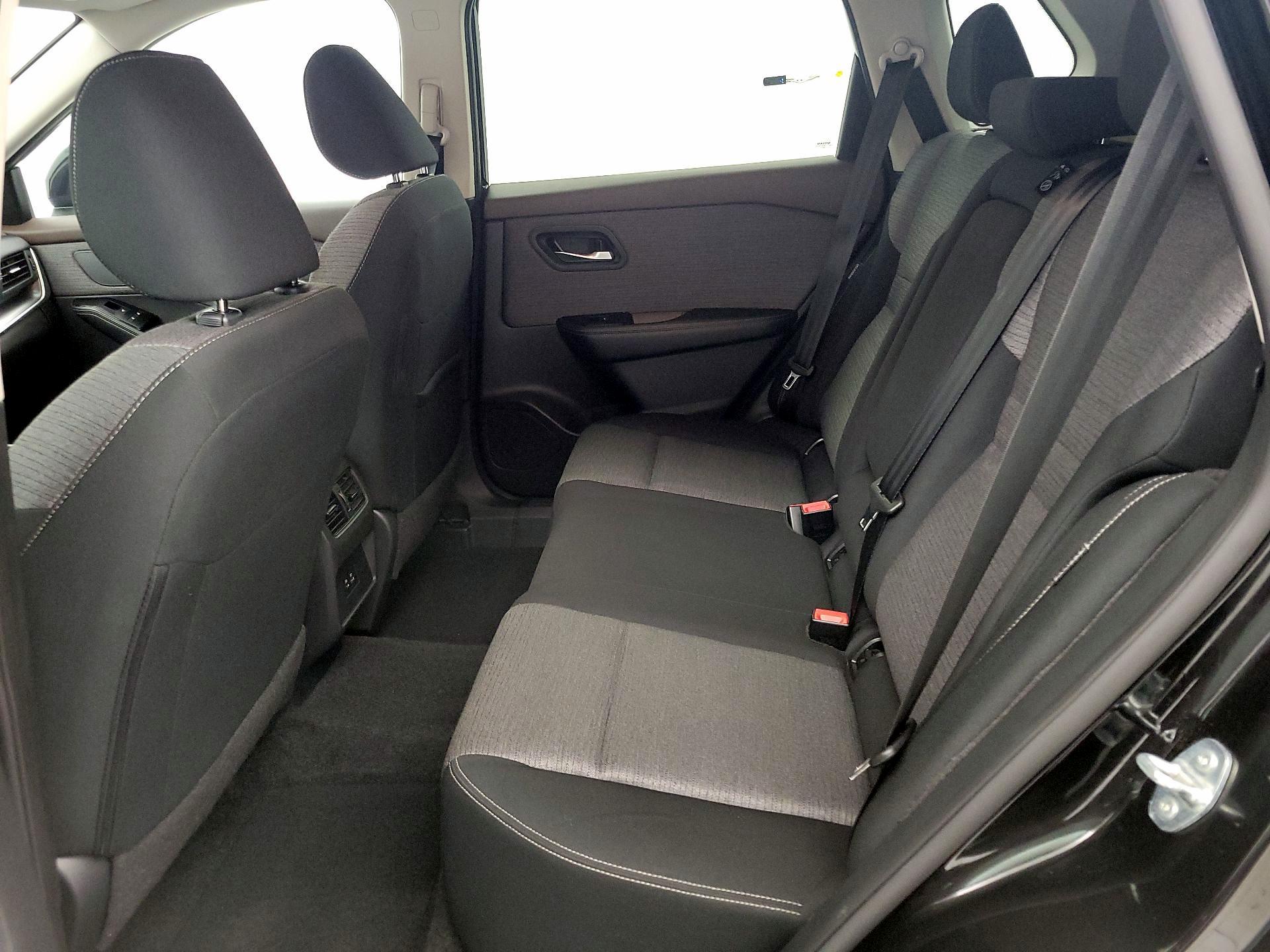 Thumbnail: 2023 Nissan Rogue - 19