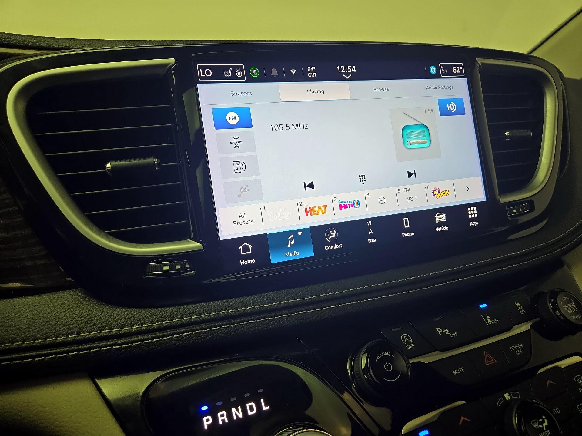 Thumbnail: 2024 Chrysler Pacifica - 16