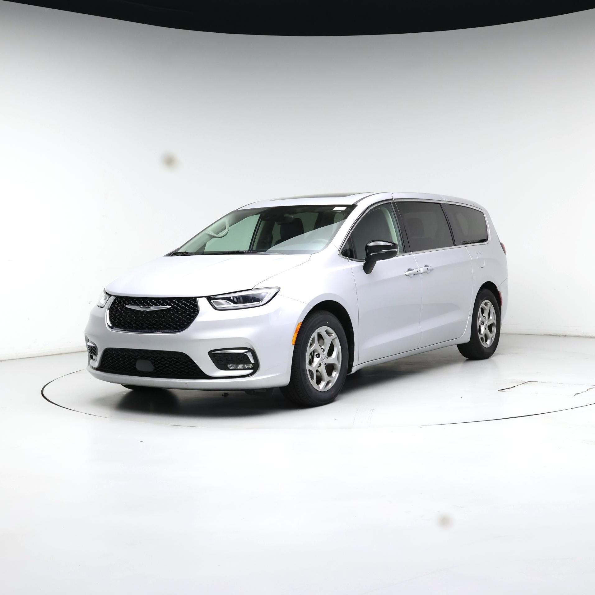 Thumbnail: 2024 Chrysler Pacifica - 4