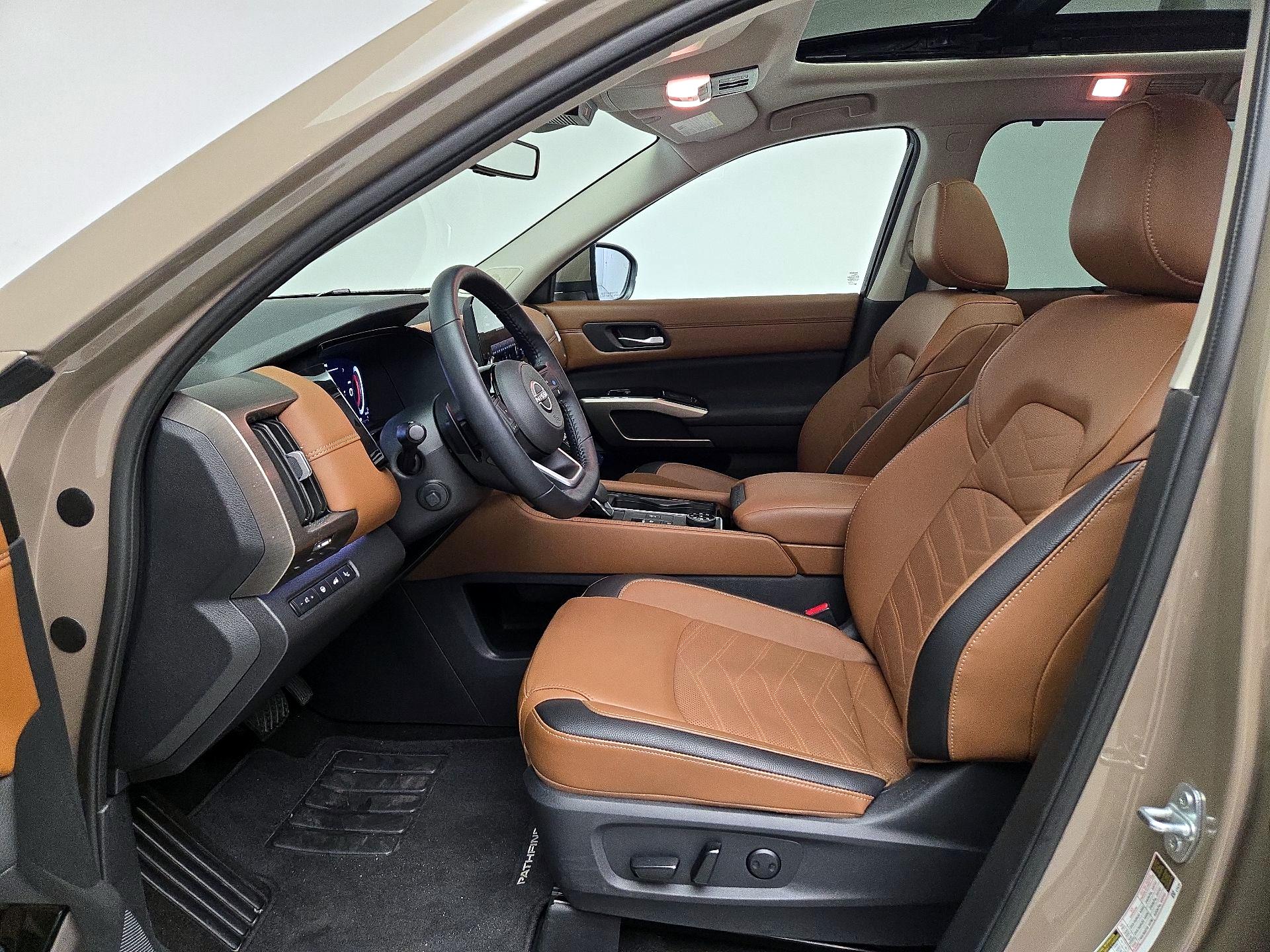 Thumbnail: 2024 Nissan Pathfinder - 11