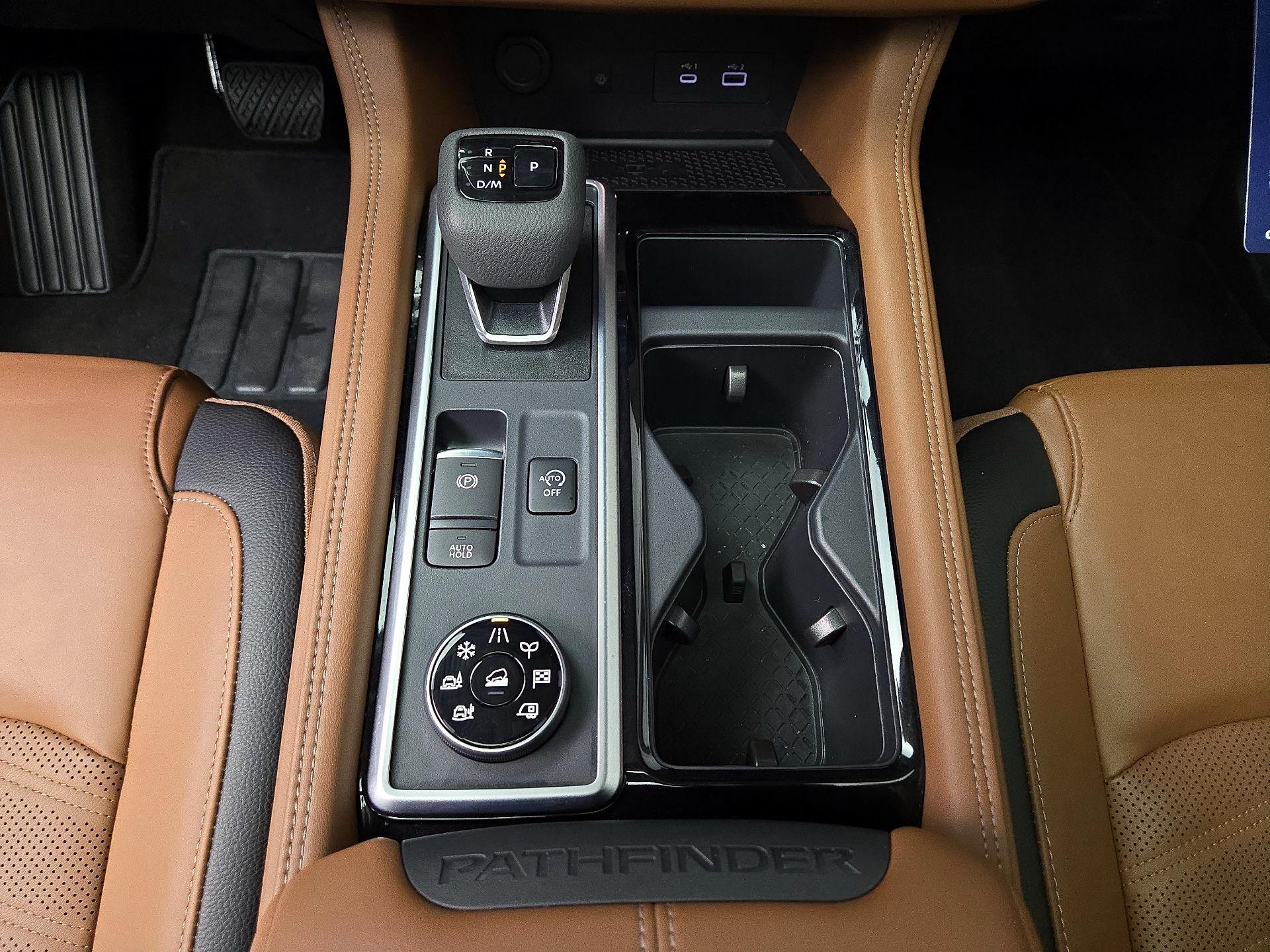 Thumbnail: 2024 Nissan Pathfinder - 18