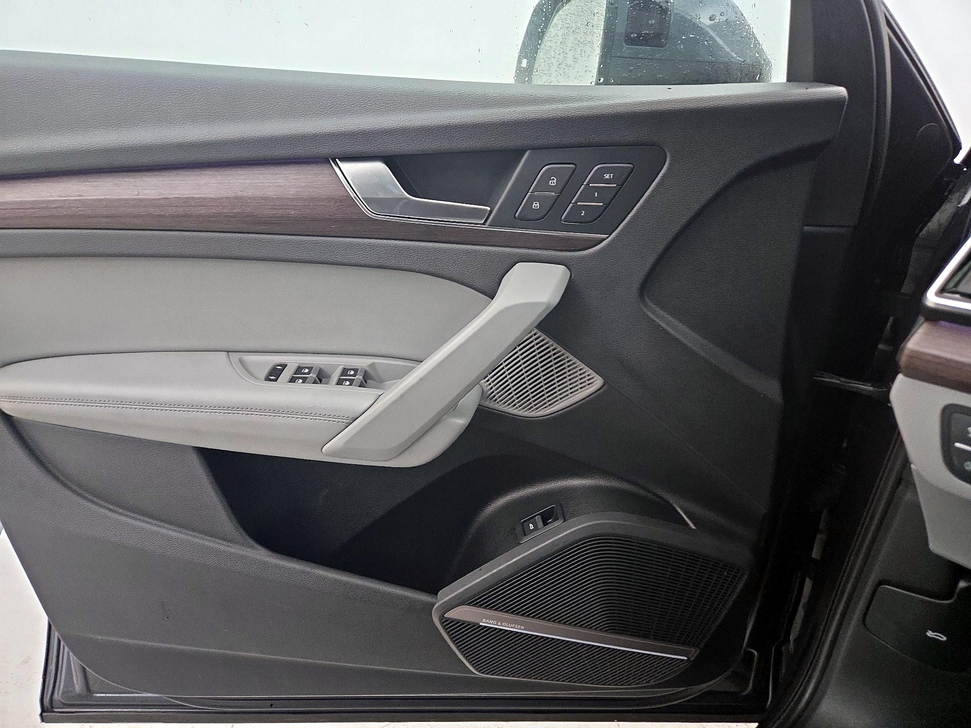 Thumbnail: 2021 Audi Q5 - 12