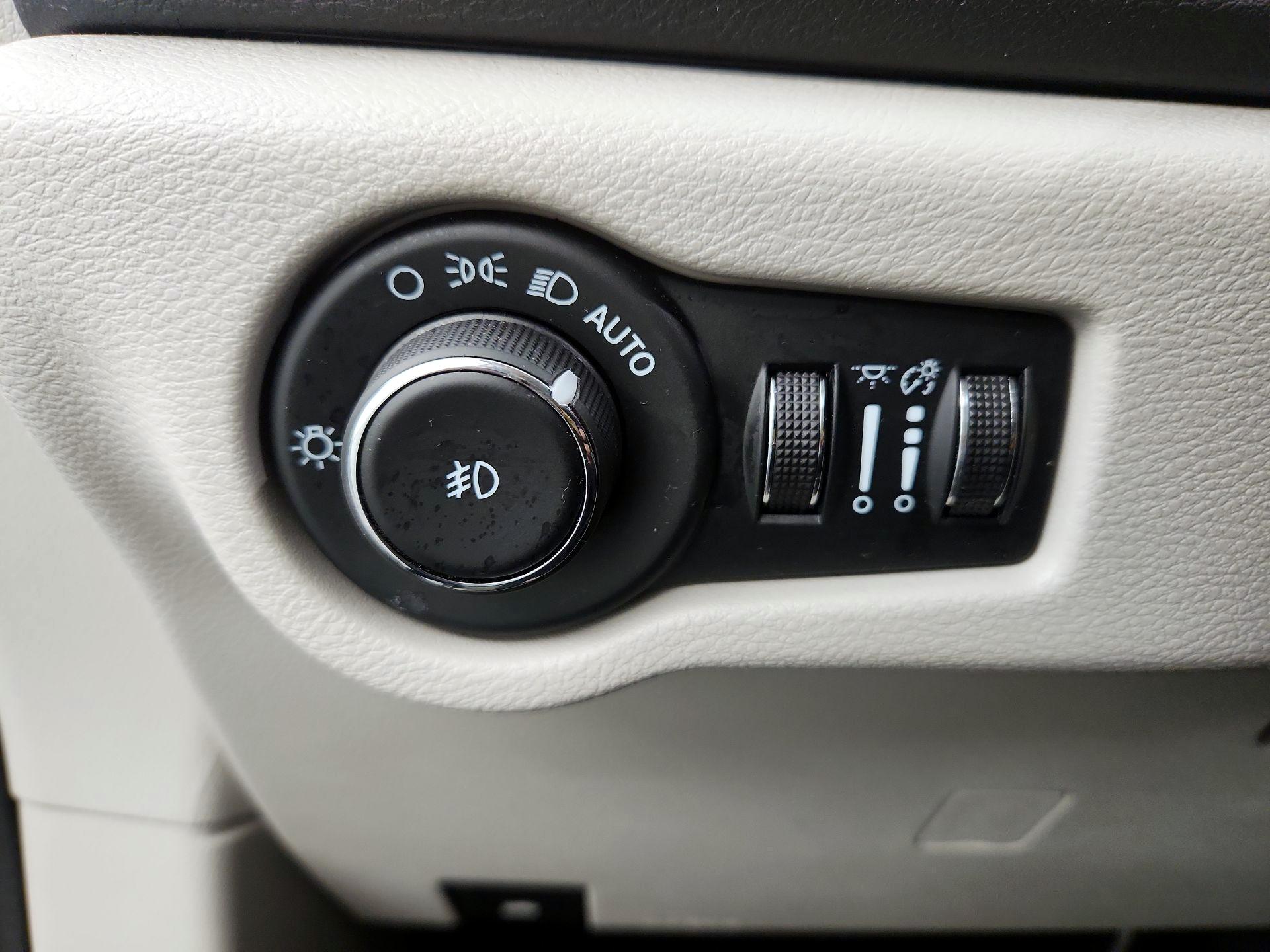 Thumbnail: 2024 Chrysler Pacifica - 13