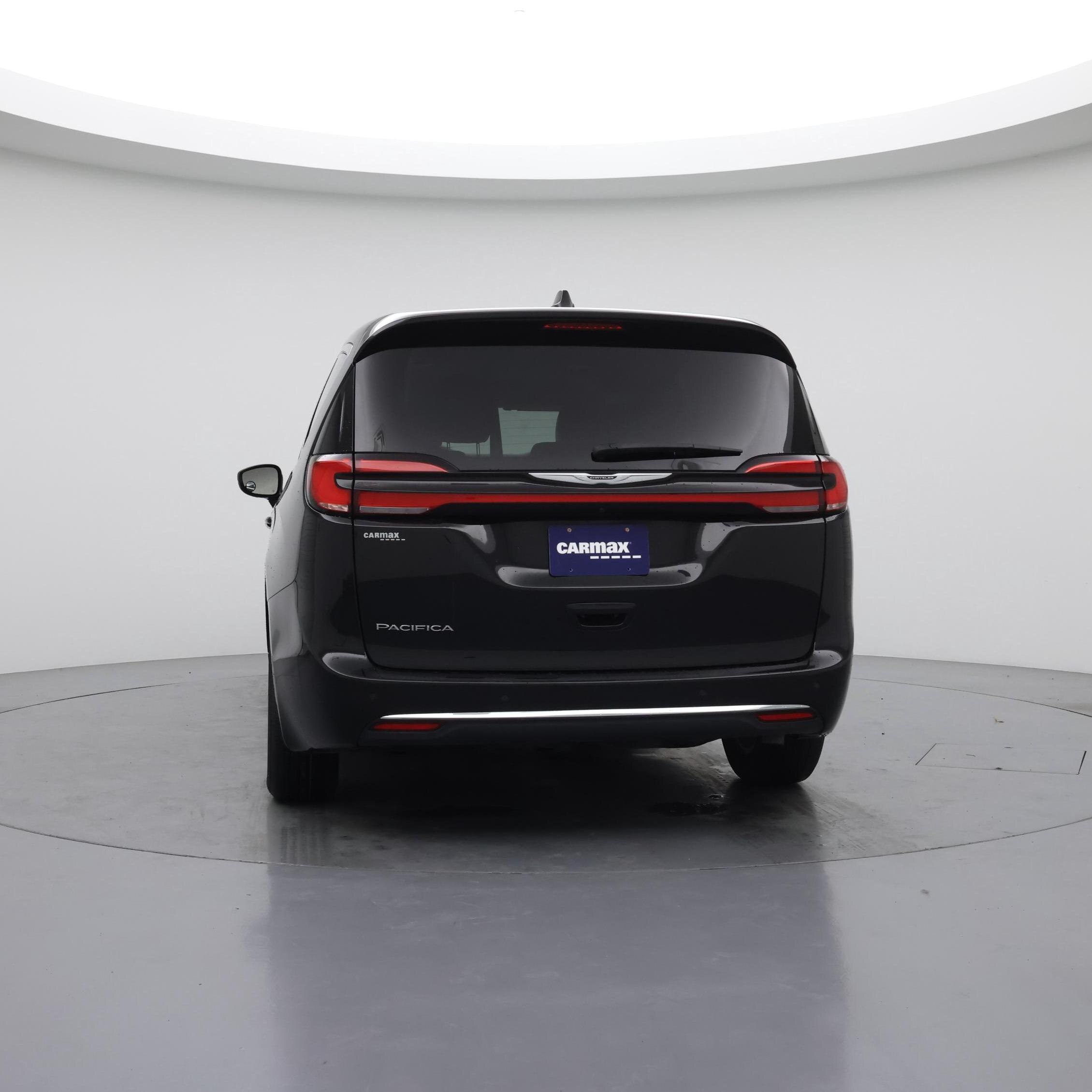 Thumbnail: 2024 Chrysler Pacifica - 6